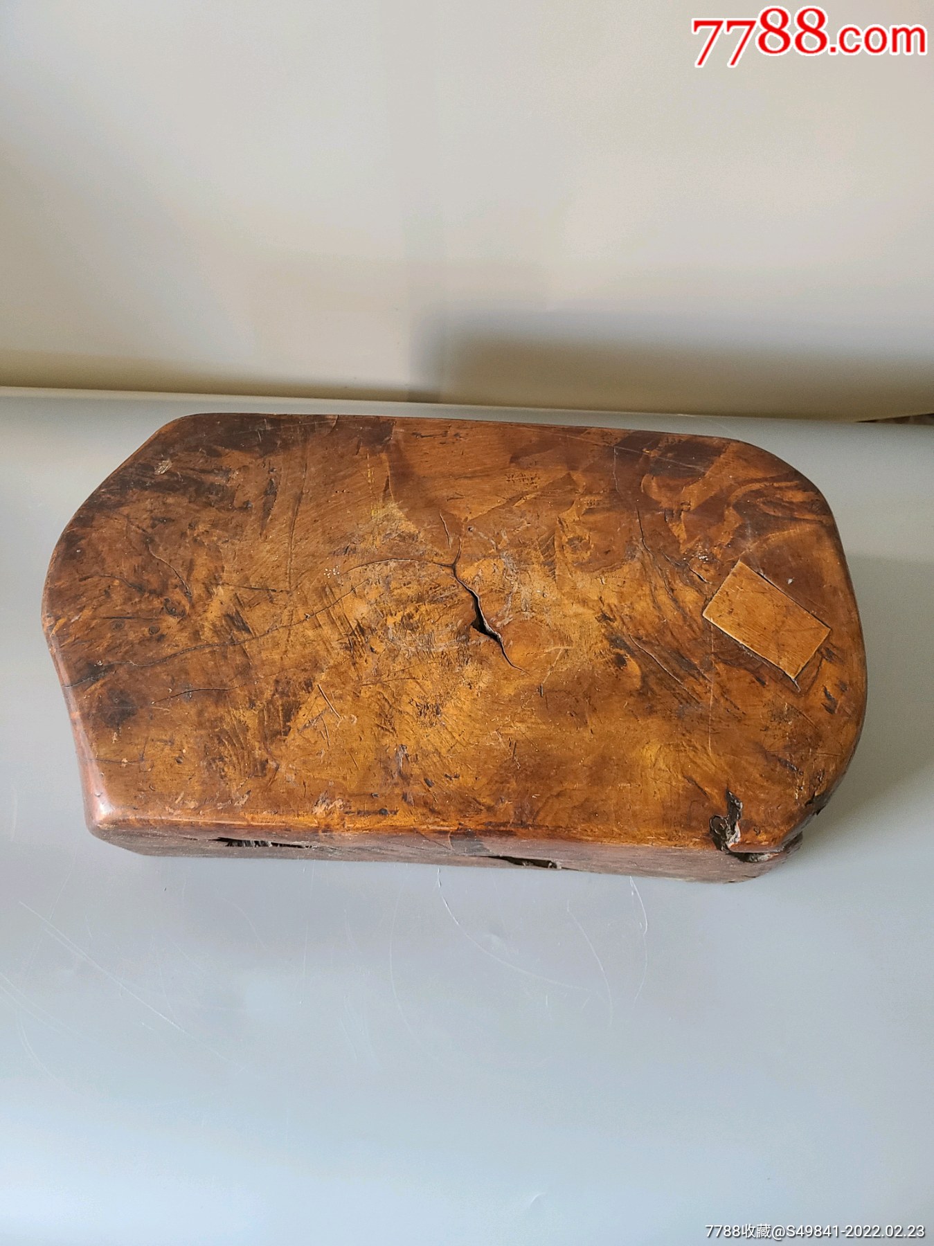 朝鲜百年厚重铁桦木制老木墩木器