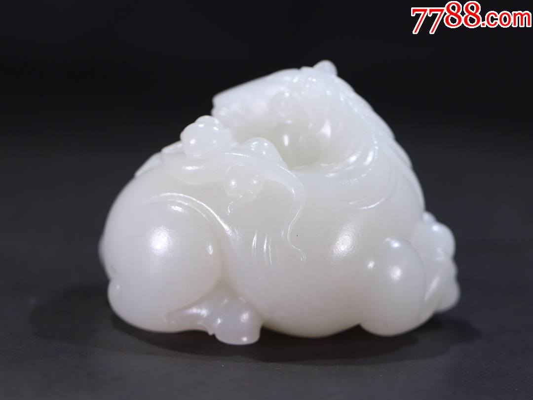 和田羊脂白玉马上封侯玉雕件