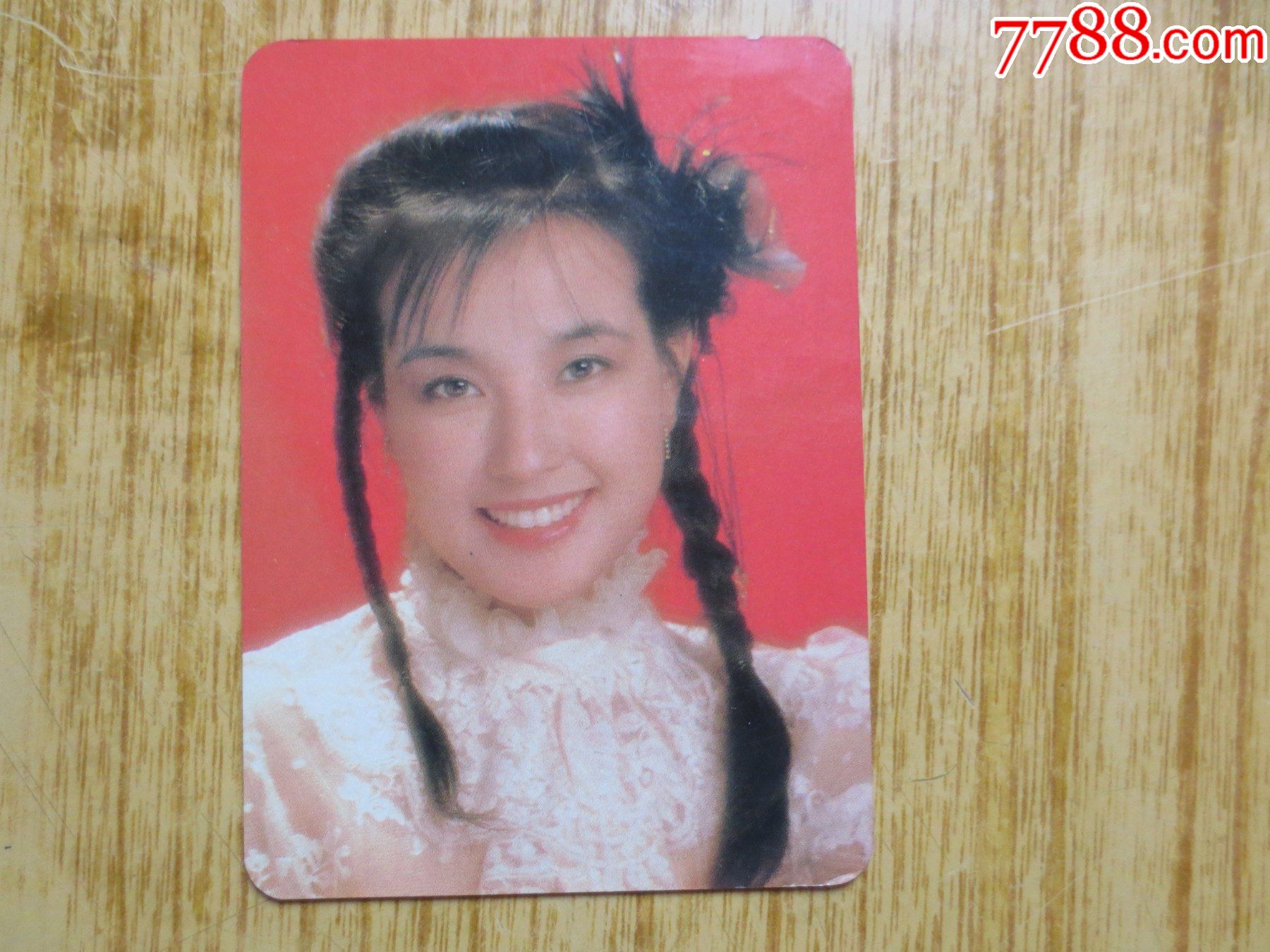 看到71岁刘晓庆摘假发、卸浓妆，我悟了：女人直面衰老比扮嫩更美 - 知乎