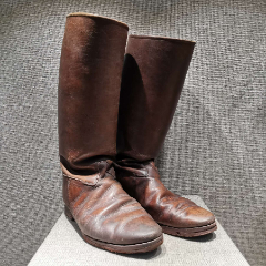 二战收藏抗战时期老物件日君遗留马靴原品适用爱国教育展