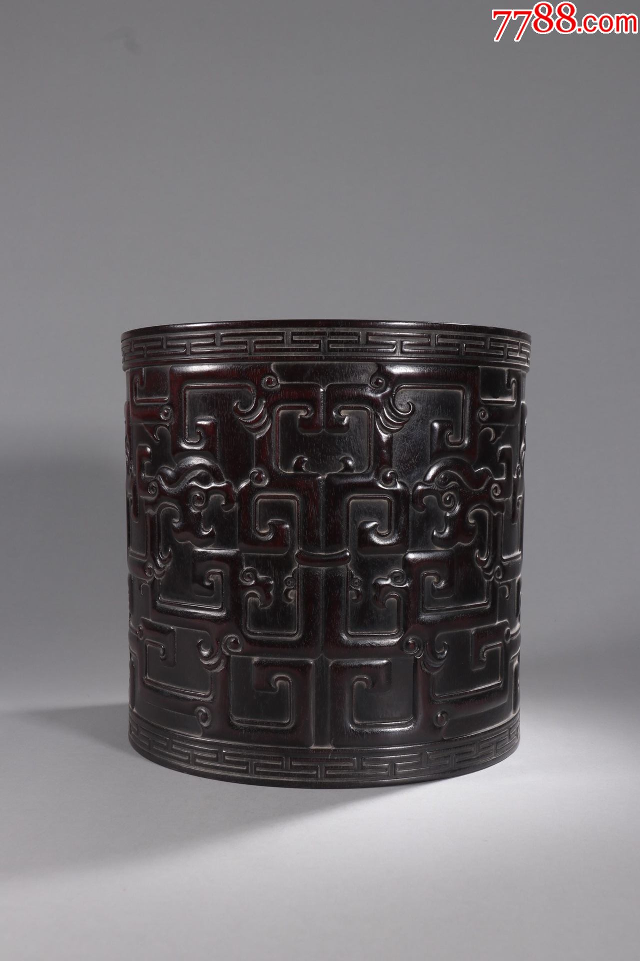 清代小叶紫檀夔龙纹大画筒