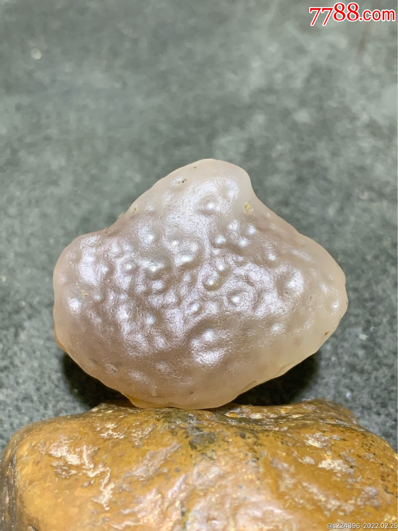 放福利精美天然戈壁酒红色糖心玛瑙原石吊坠一颗