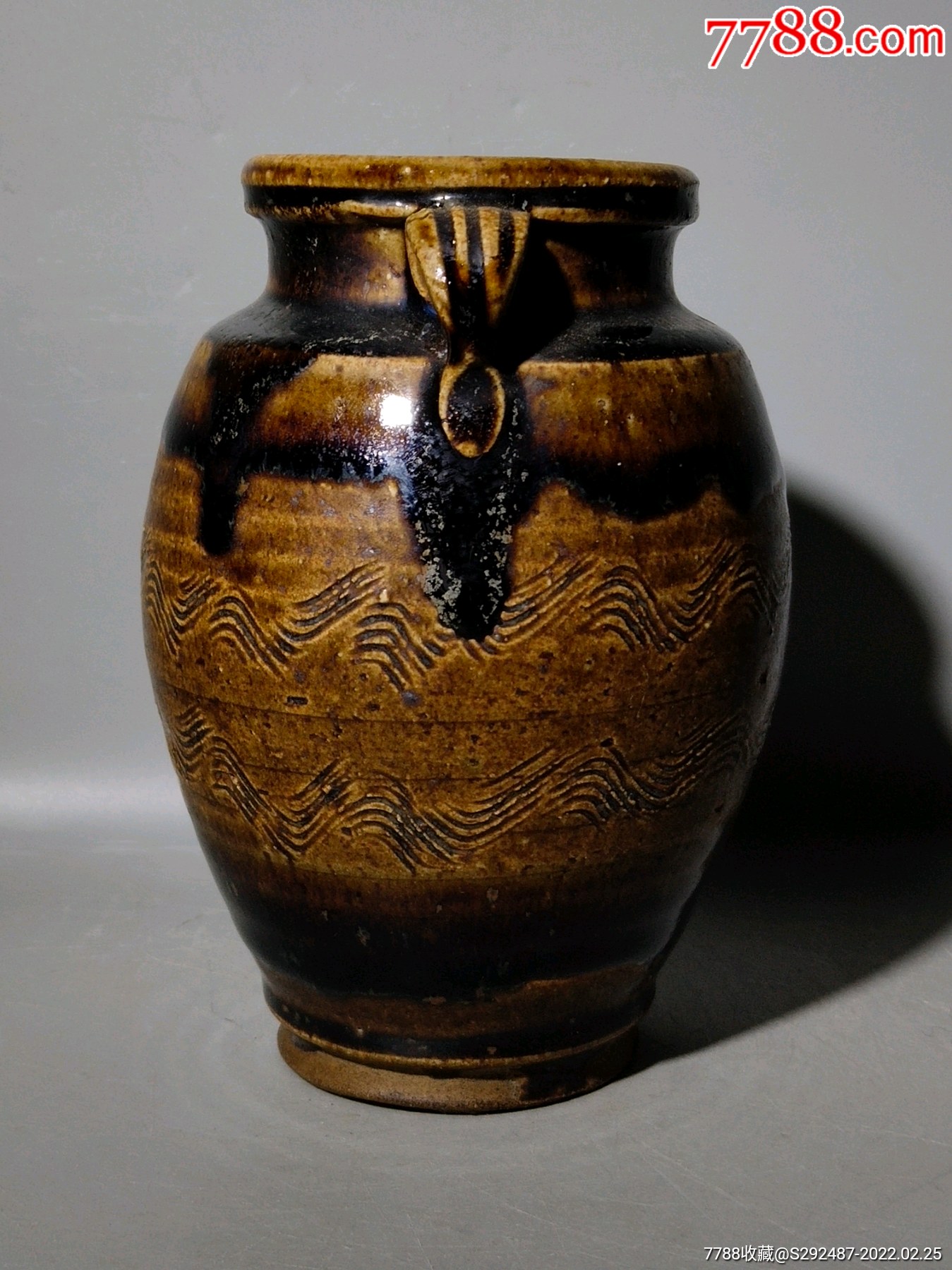 波浪纹双耳罐_酱釉瓷/紫金釉_第2张_7788陶器收藏