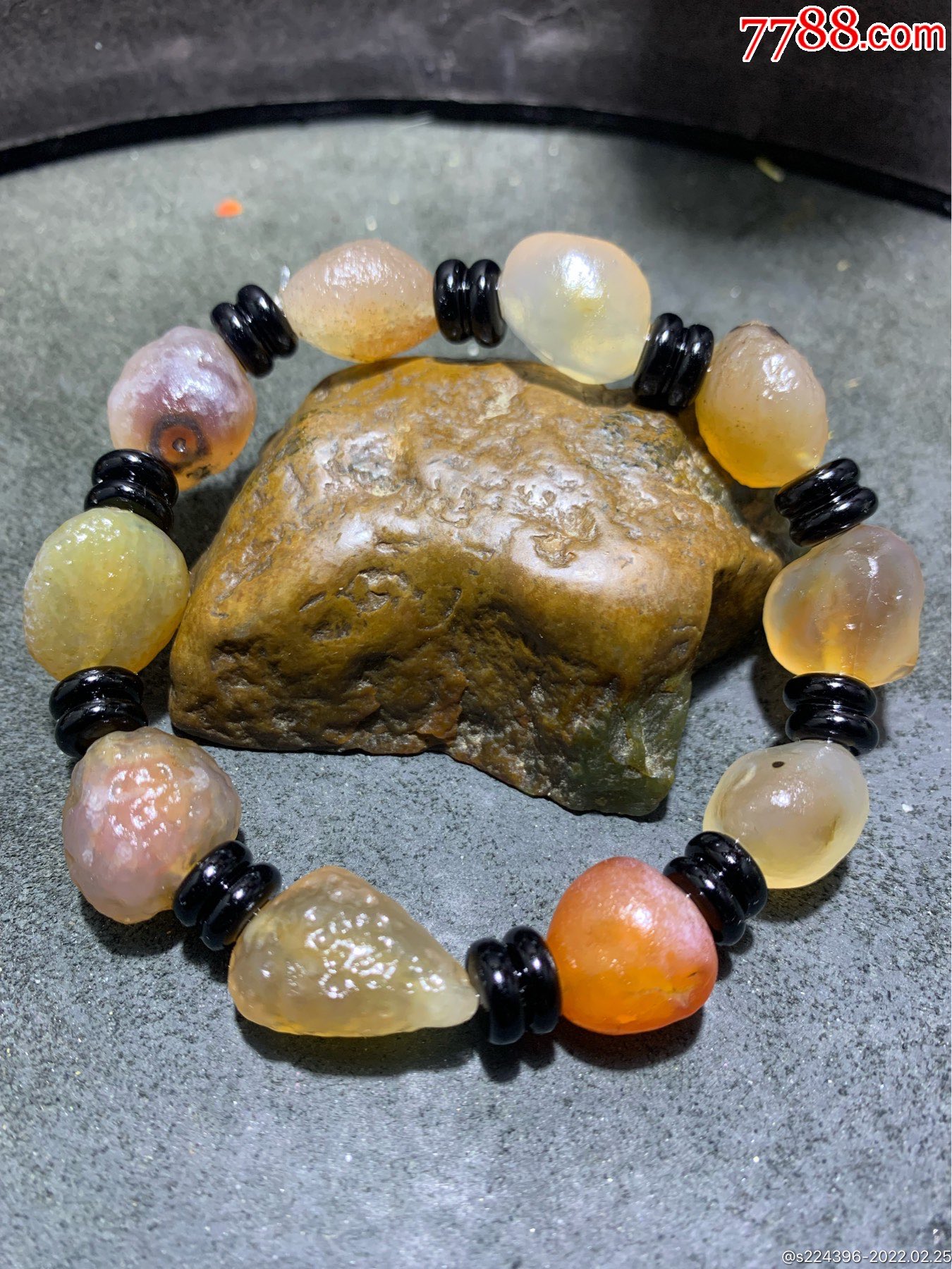 放一条福利精美天然戈壁糖心玛瑙原石手串一条
