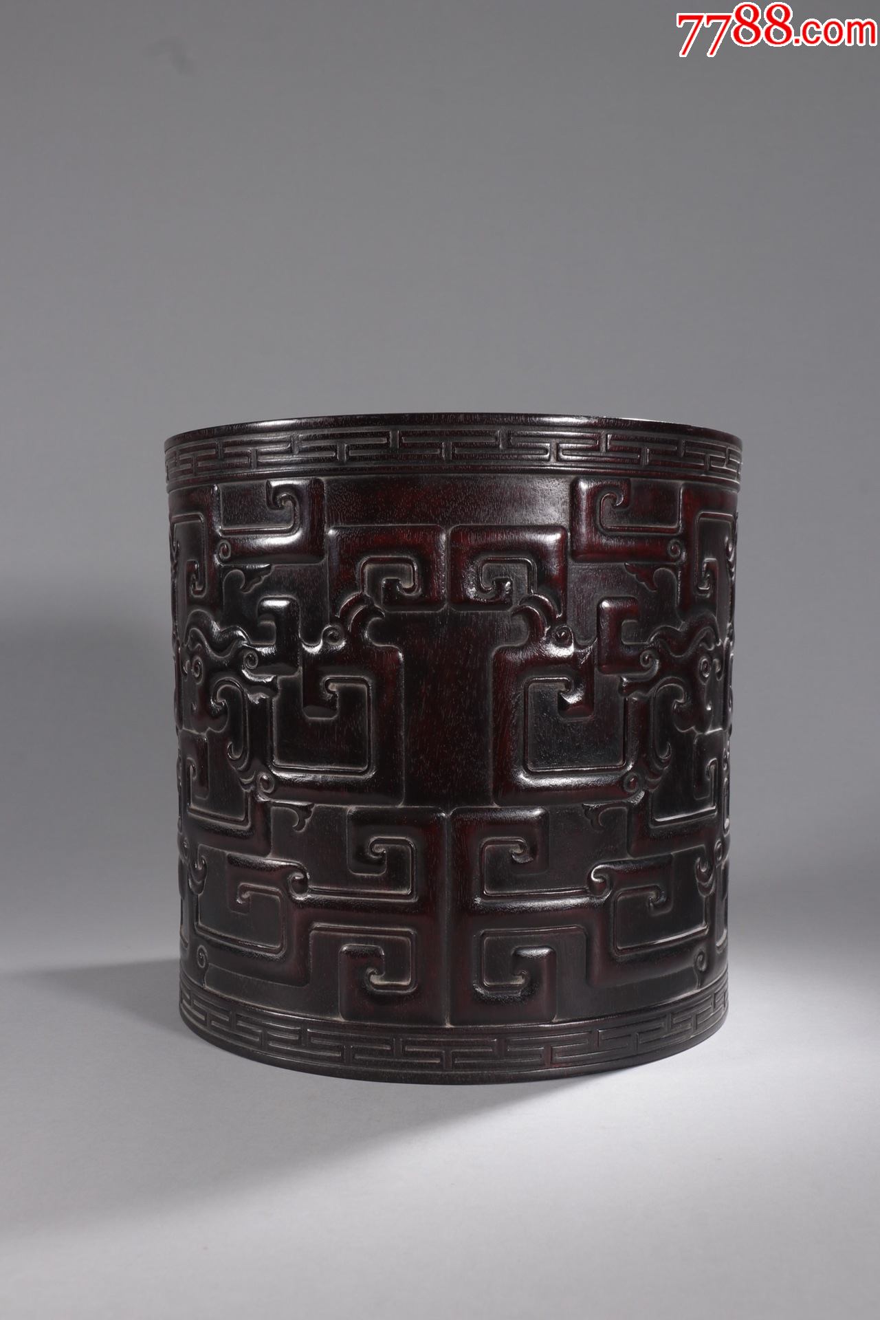 清代小叶紫檀夔龙纹大画筒