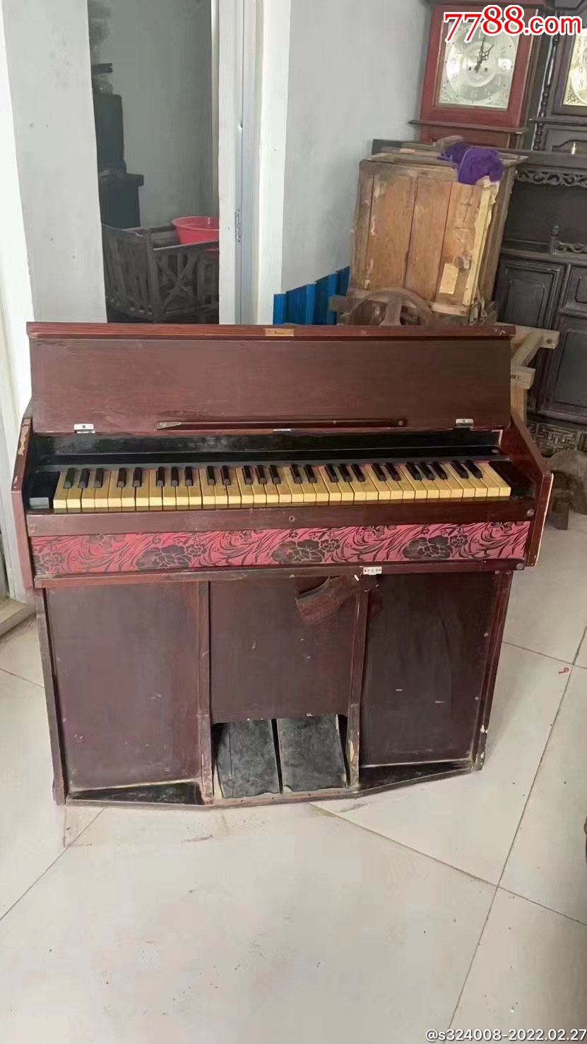 六十年代星海牌脚踏风琴北京民族乐器厂风琴分厂制造长96宽38高84