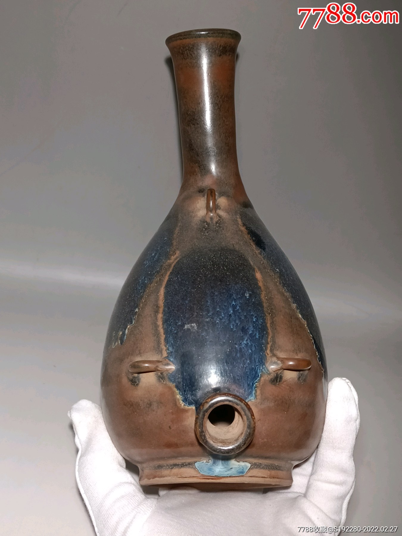 鲁山窑瓶工艺品有三个系少数民俗使用长235cm宽11cm高12cm