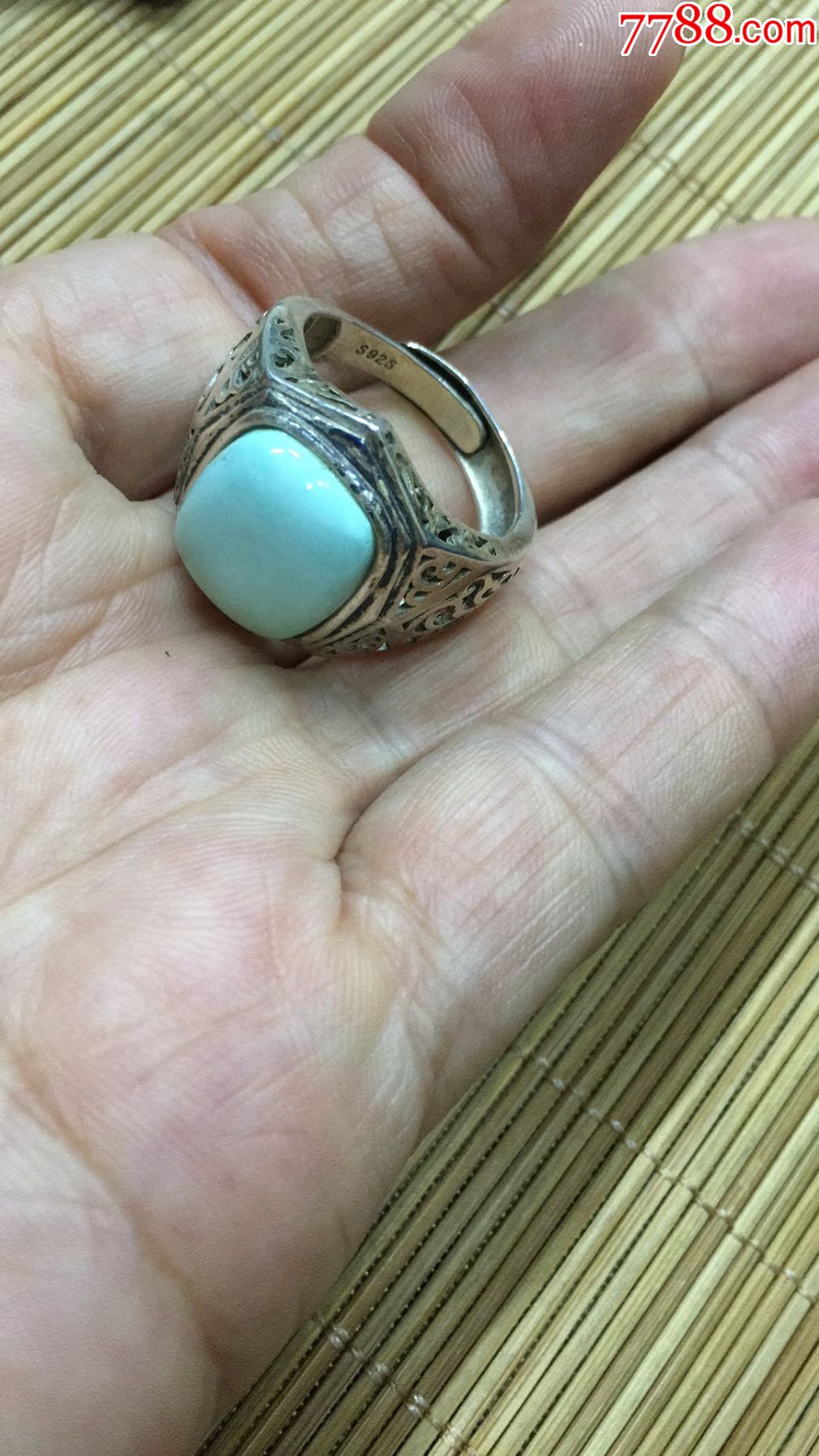 绿松石银戒指