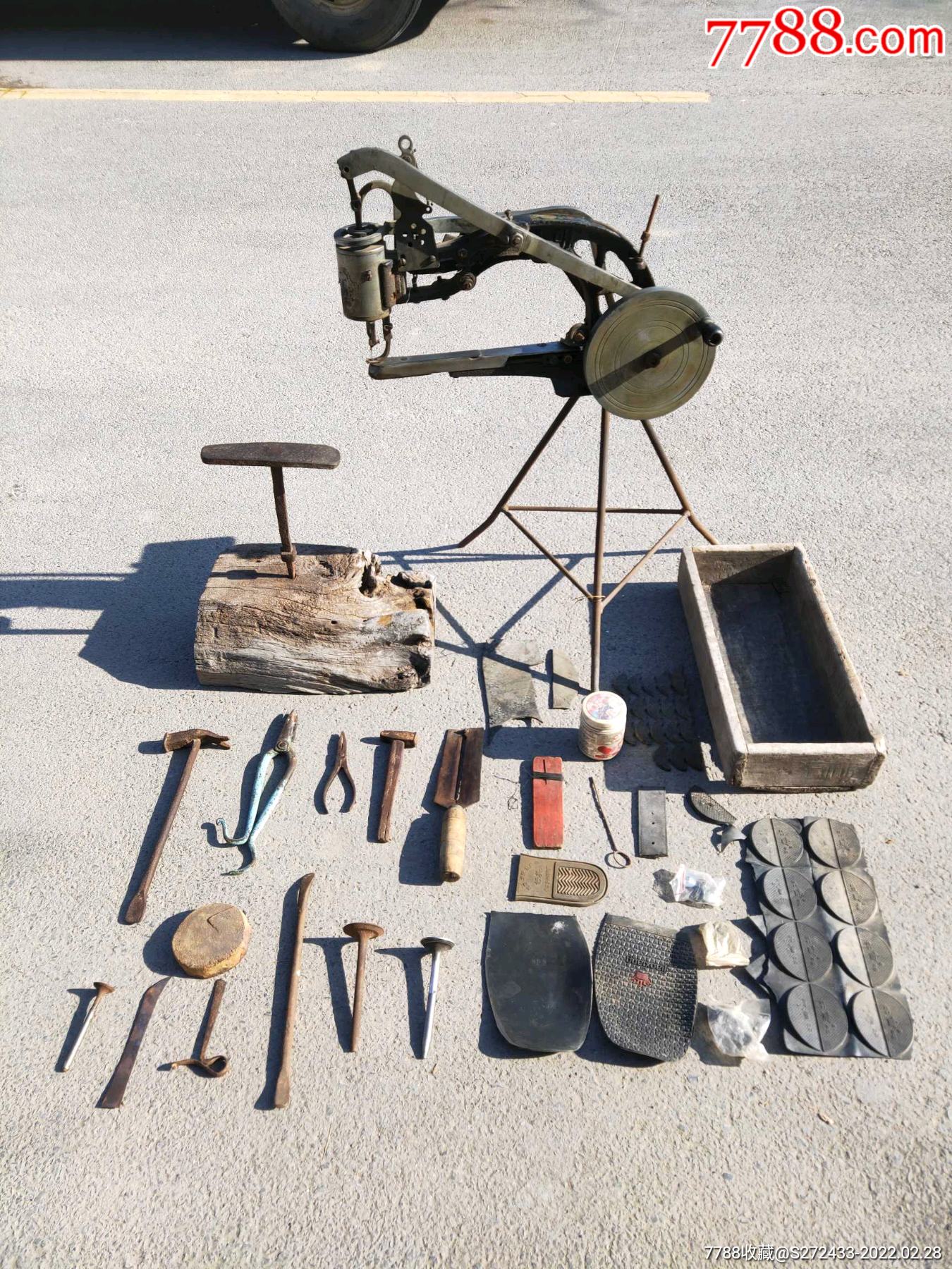 乡下收到修鞋工具一套保存完好包浆一流都能正常使用包老