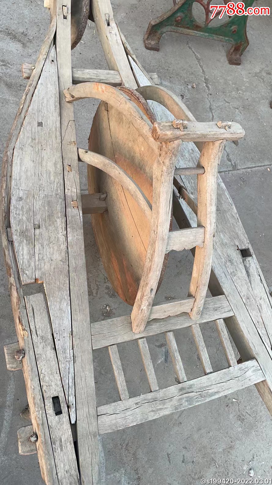 老榆木前后两轮木车保存完好展馆装修装饰