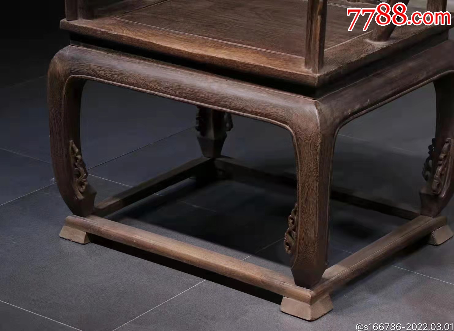 雕缠枝莲皇宫椅铁力木靠背镂空雕刻缠枝莲扶手弯曲镂空雕刻皮壳红润