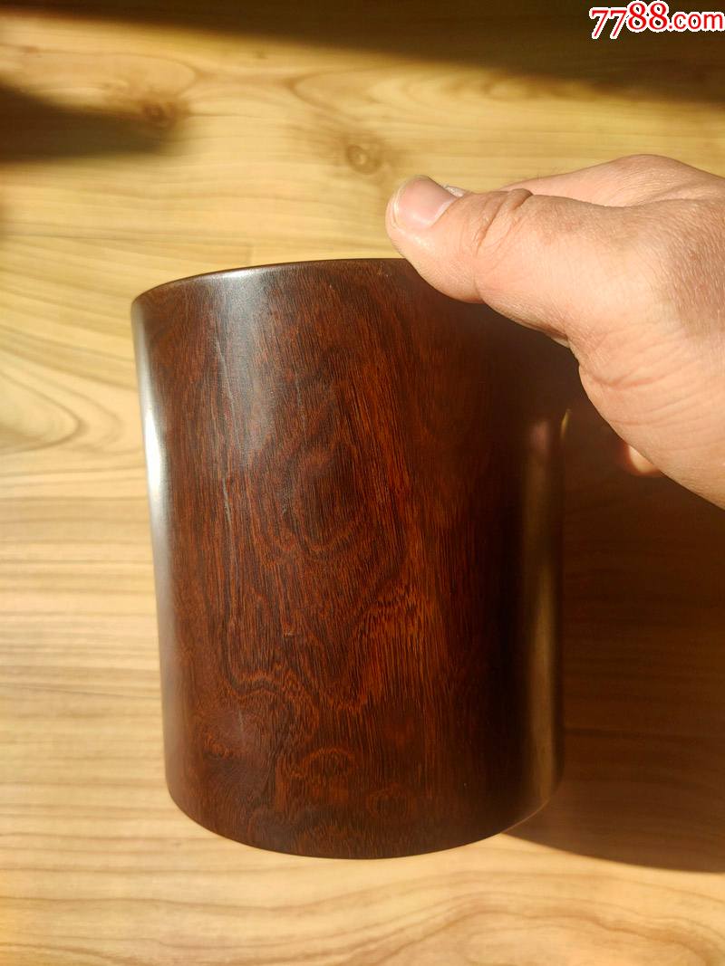 225鸡翅木大笔筒