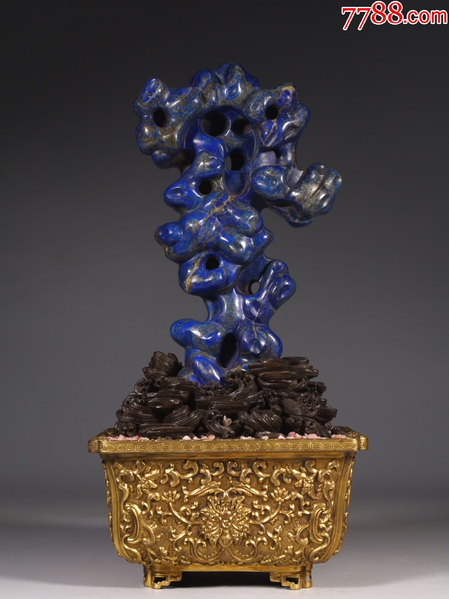 铜鎏金缠枝花卉纹青金石路路通盆景摆件