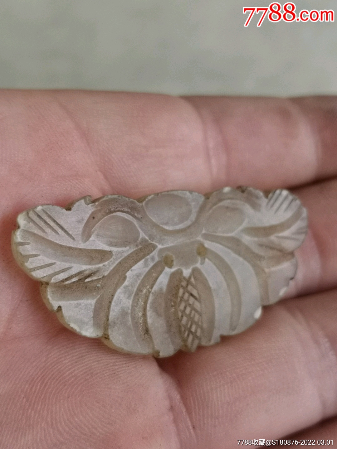 清代雕刻玉帽花