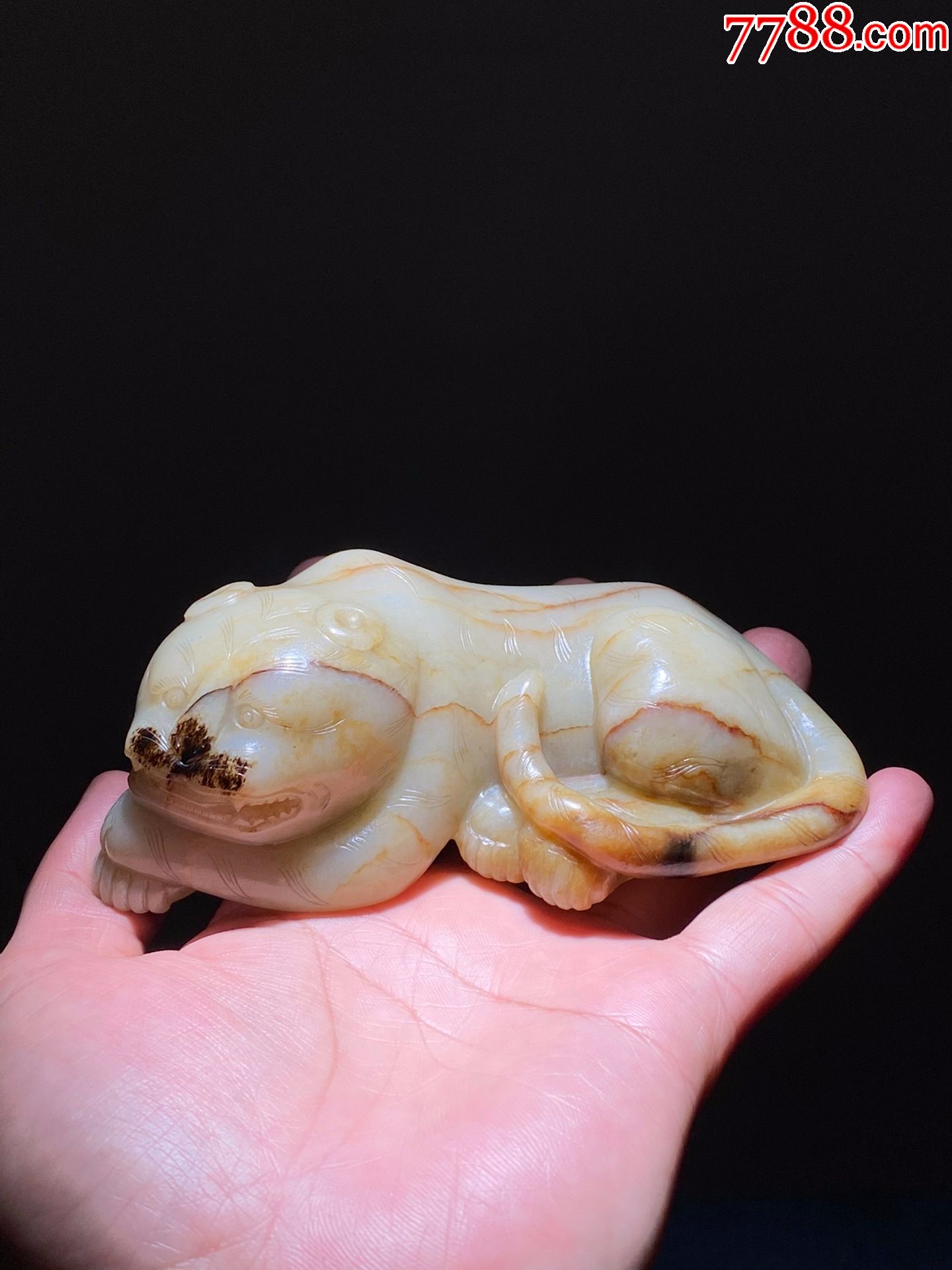 辽金和田玉秋山玉卧虎