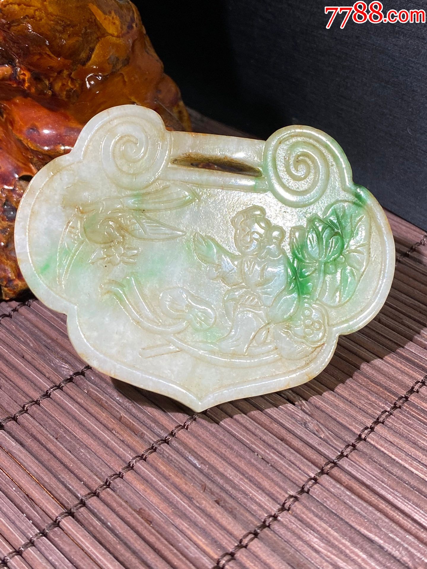 清翡翠余堂富贵玉锁