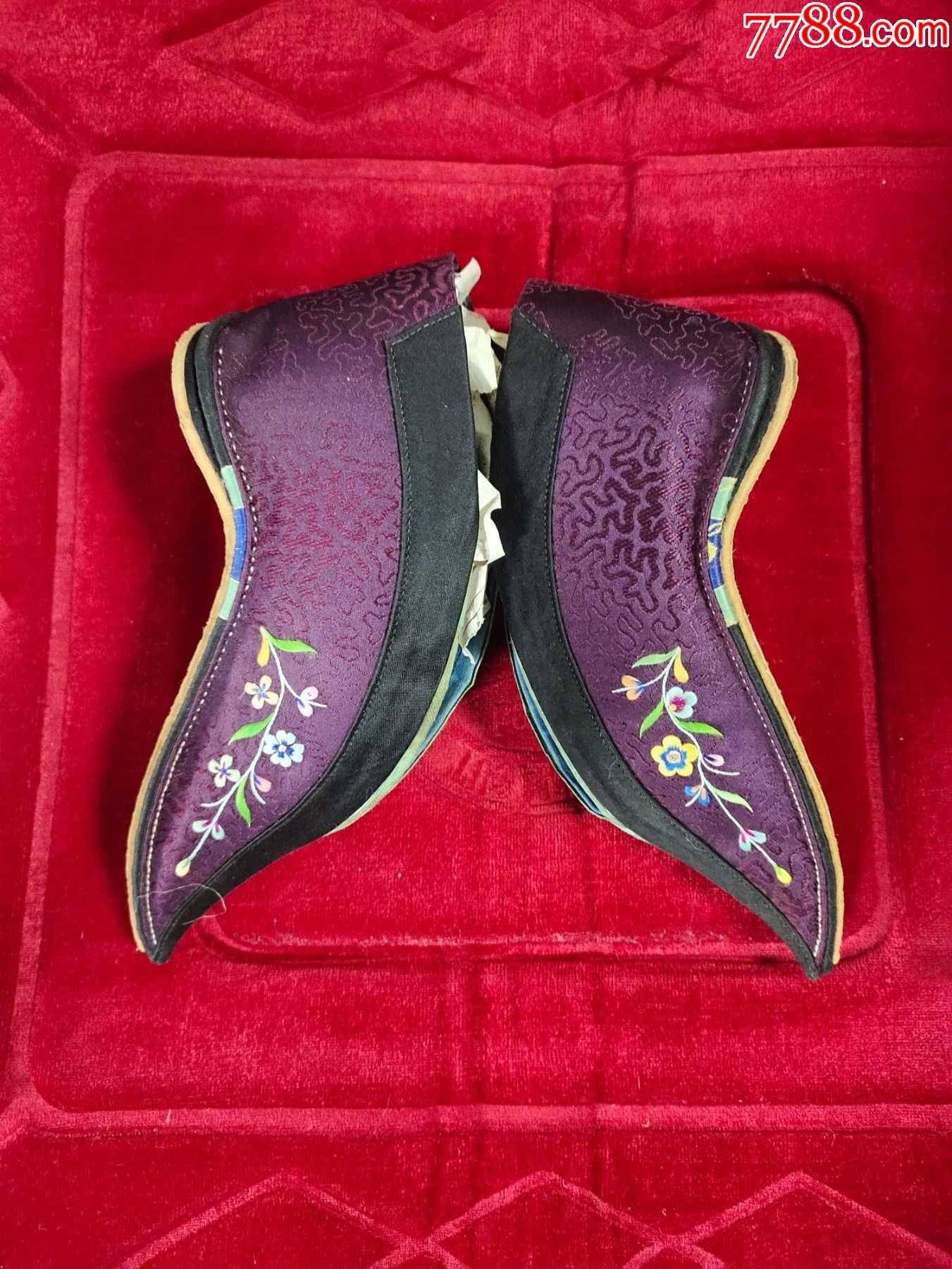 处理小脚女人鞋