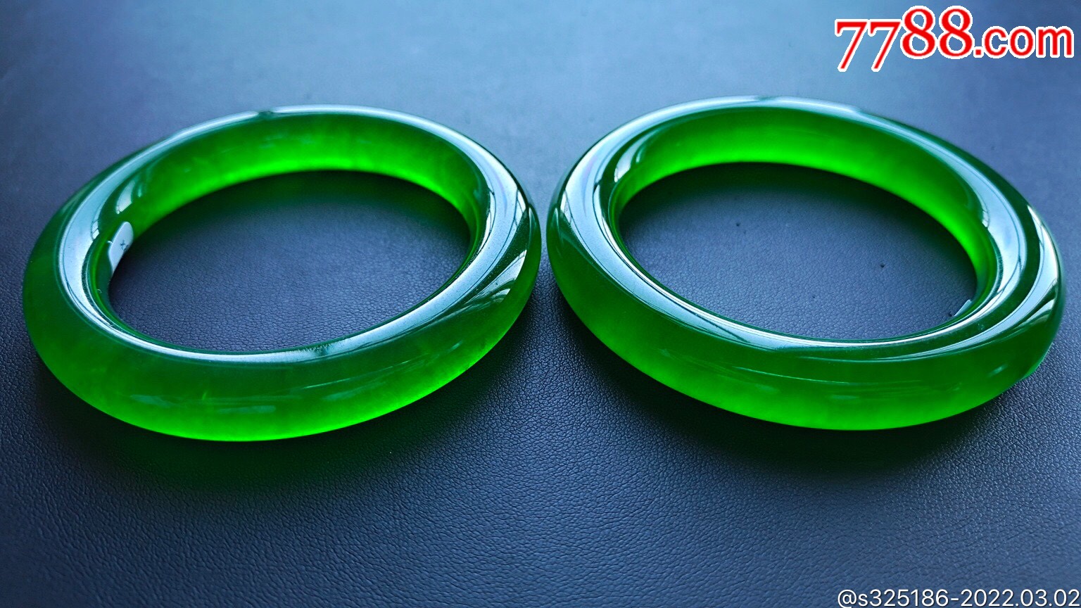 龙石种帝王绿翡翠手镯一对水头超好完美