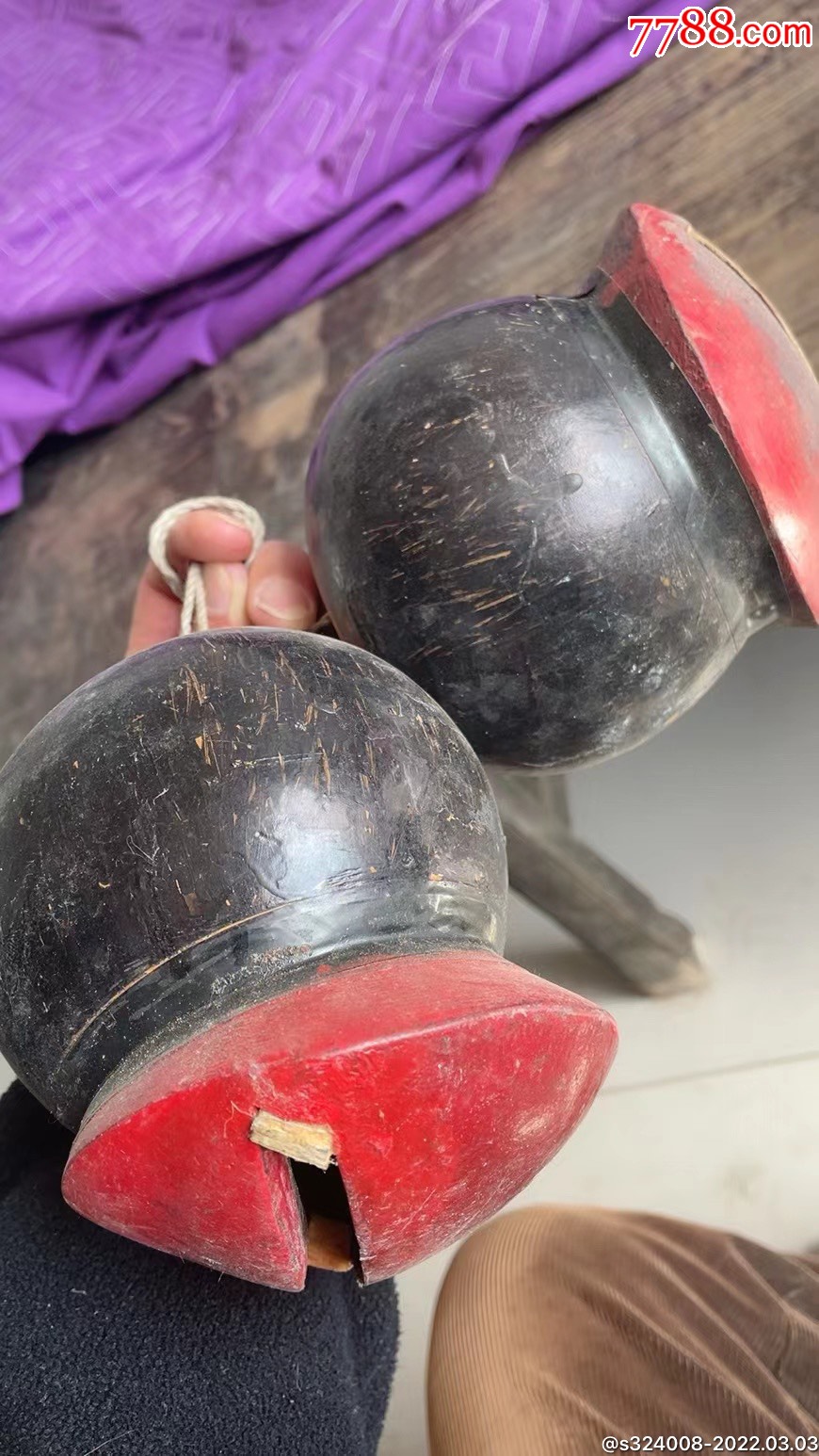 民俗精品挂在风筝上的一对风筝哨果木制成的保存完好