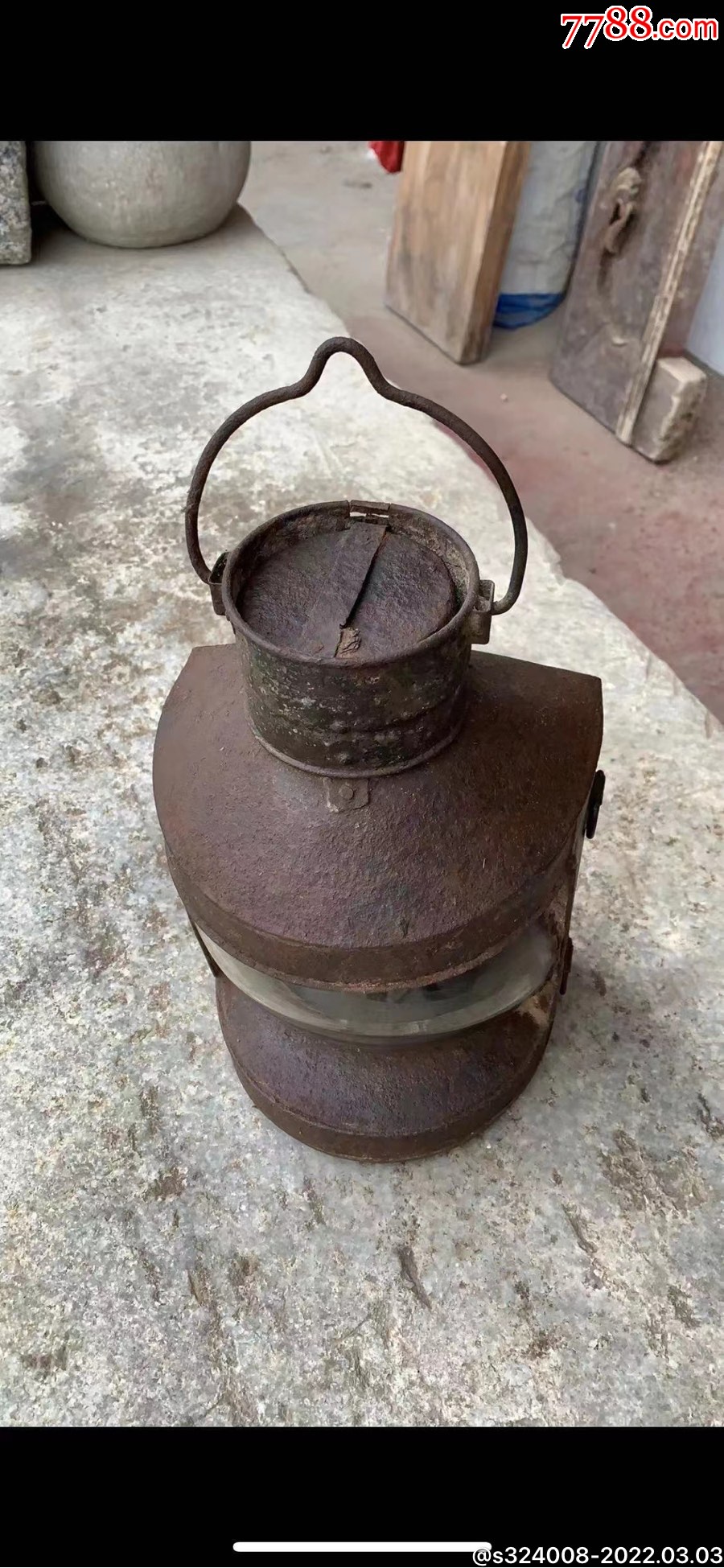 "商品>>>>￥588五品以下99民国时期铜煤油灯