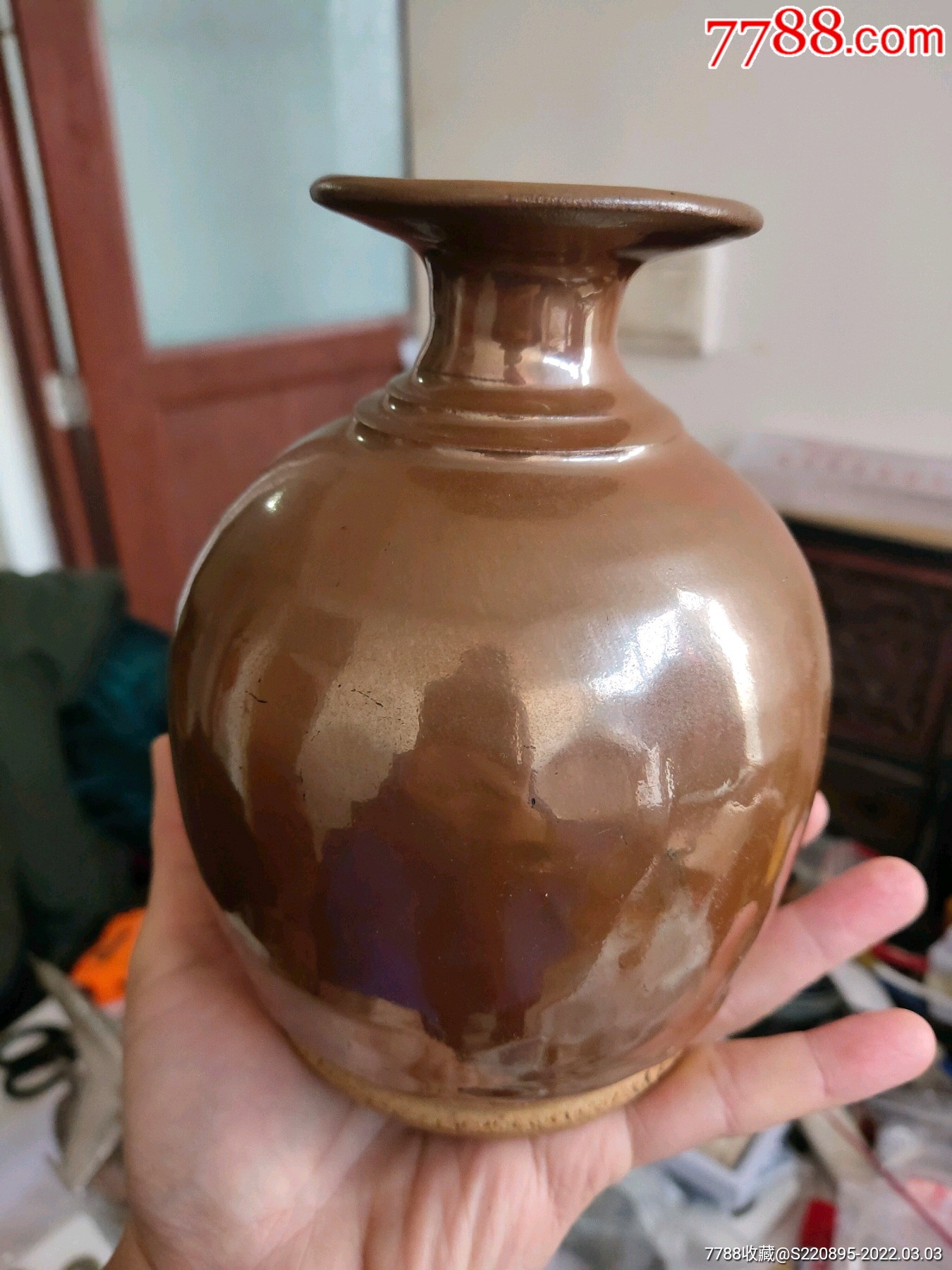 精美清代紫金釉盘口瓶