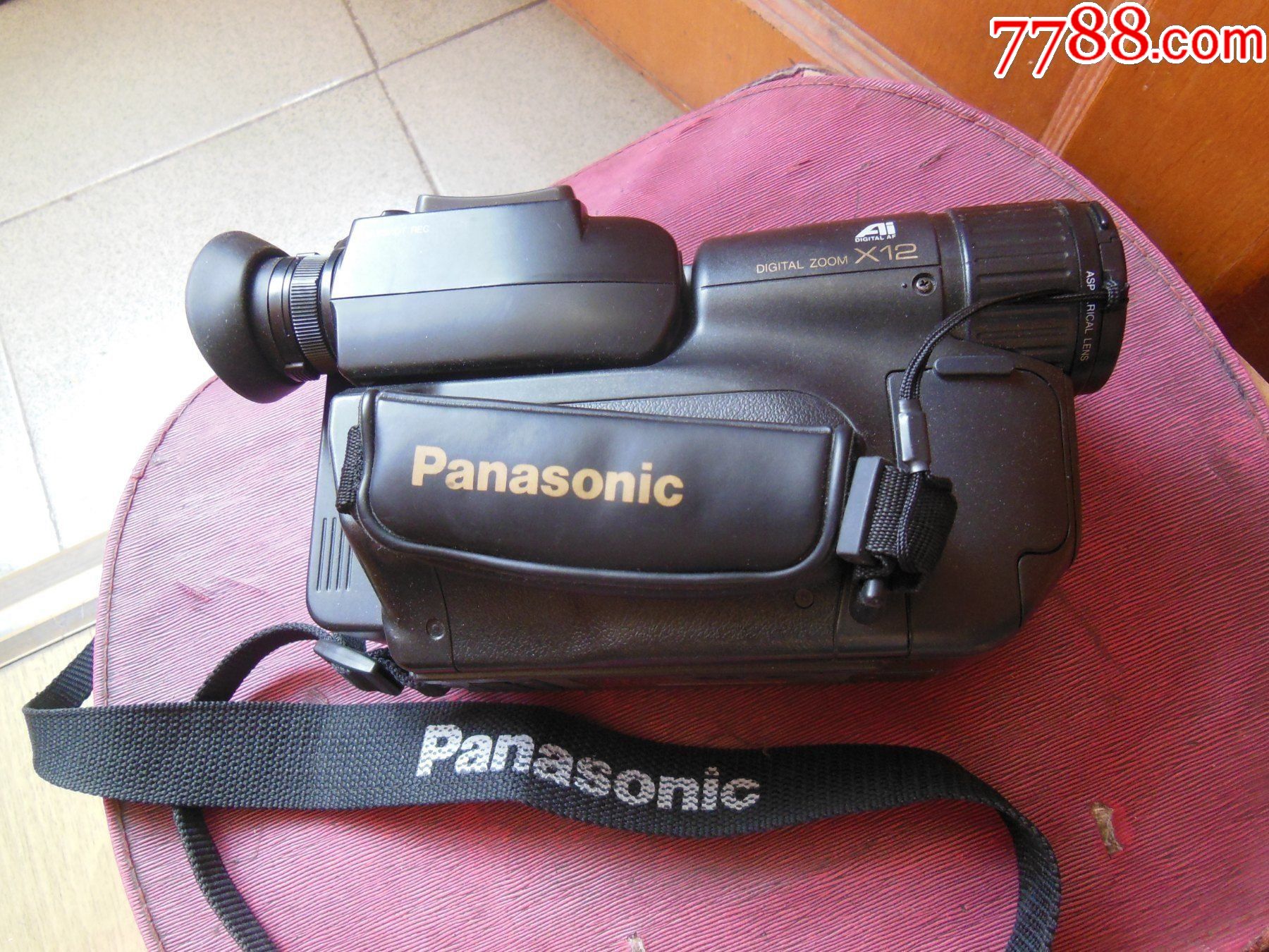 松下摄像机一台