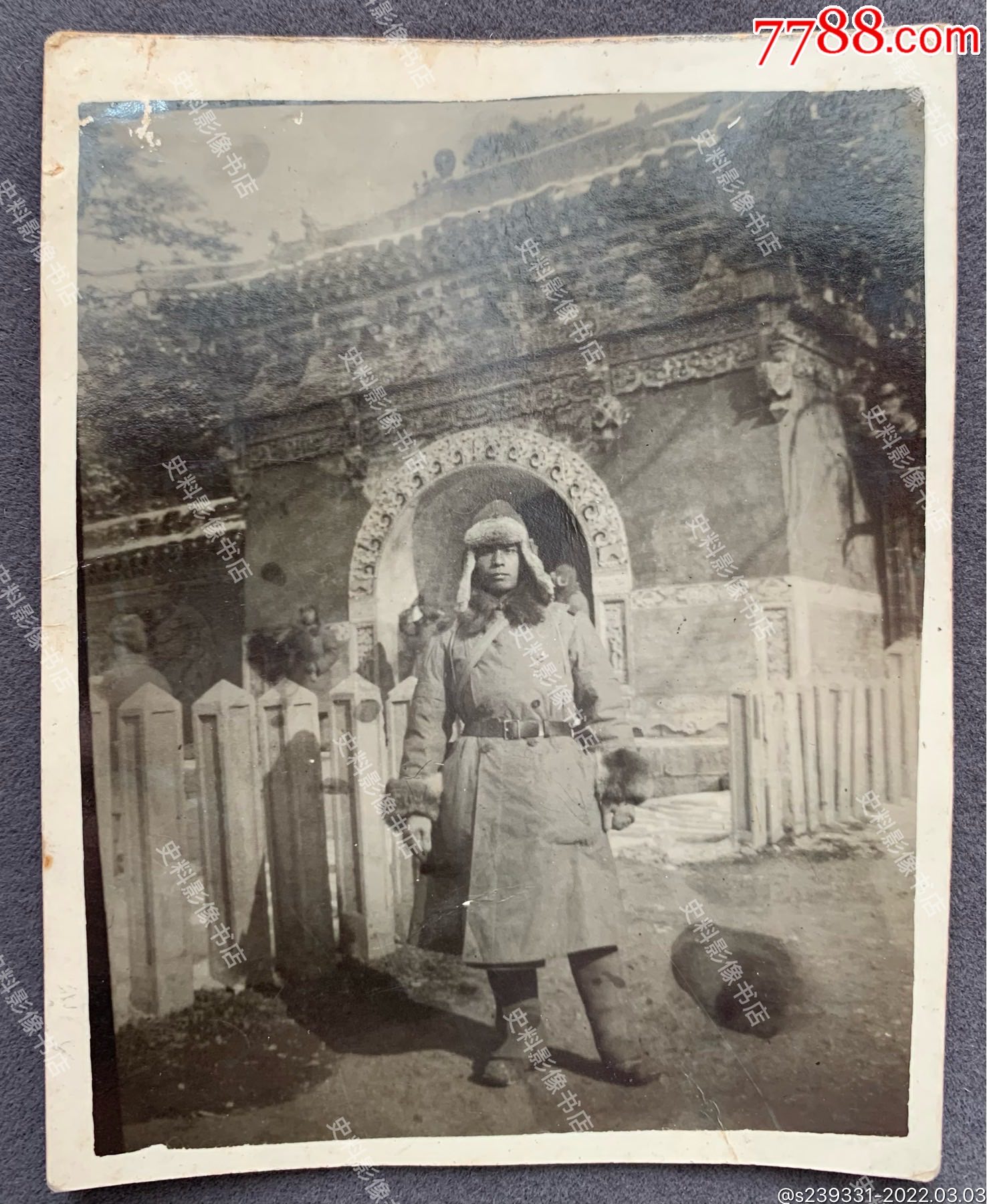 民国时期沈阳北陵正门前的日本关东军银盐老照片一枚