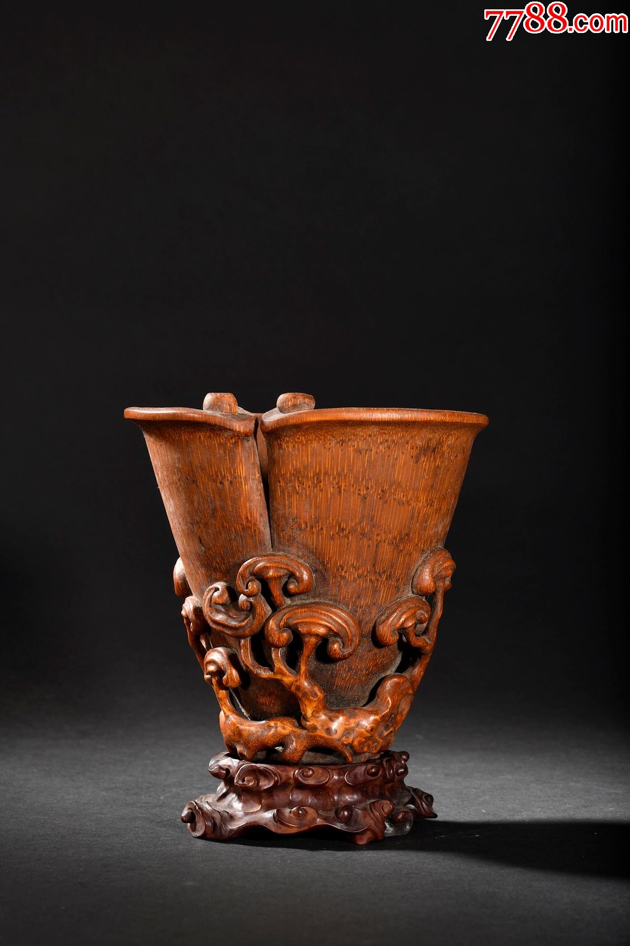 老竹雕如意纹摆件