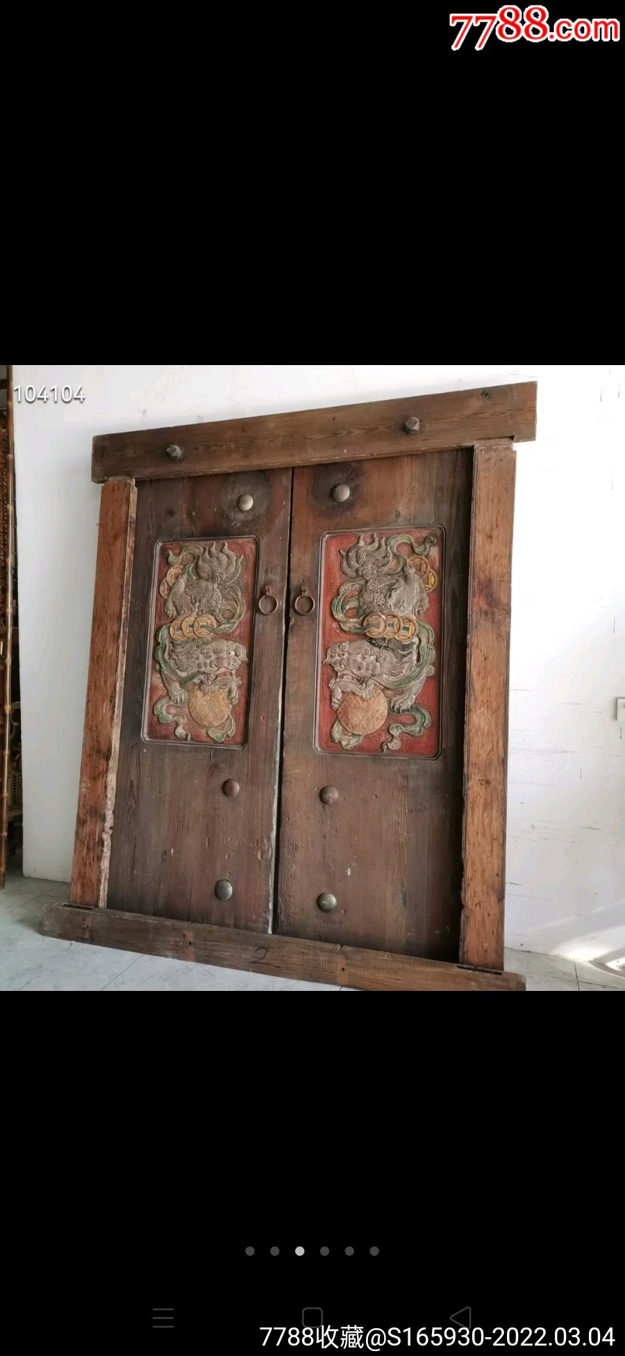 老门板雕刻彩绘喜狮迎门寓意吉祥招财避邪收藏装修佳品