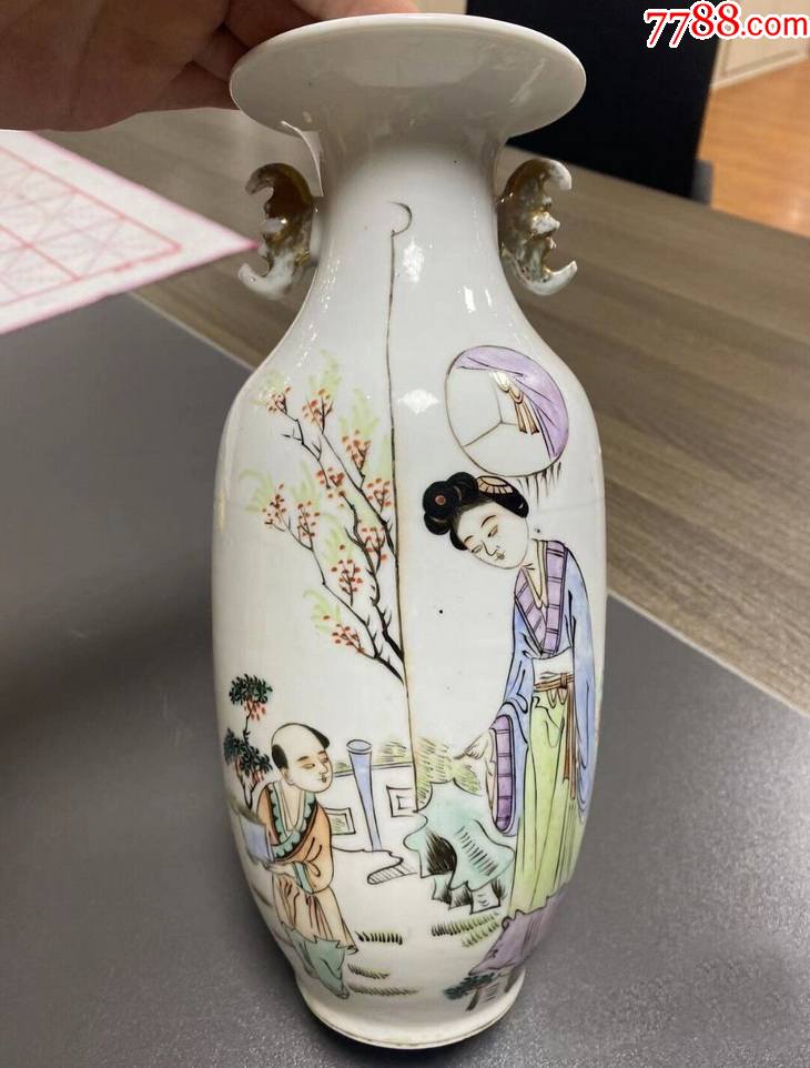 全品相民国三娘教子粉彩尺瓶