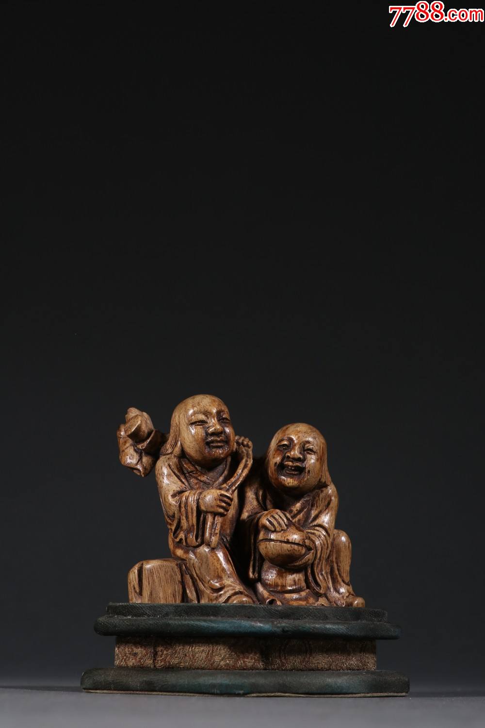 沉香和合二仙摆件