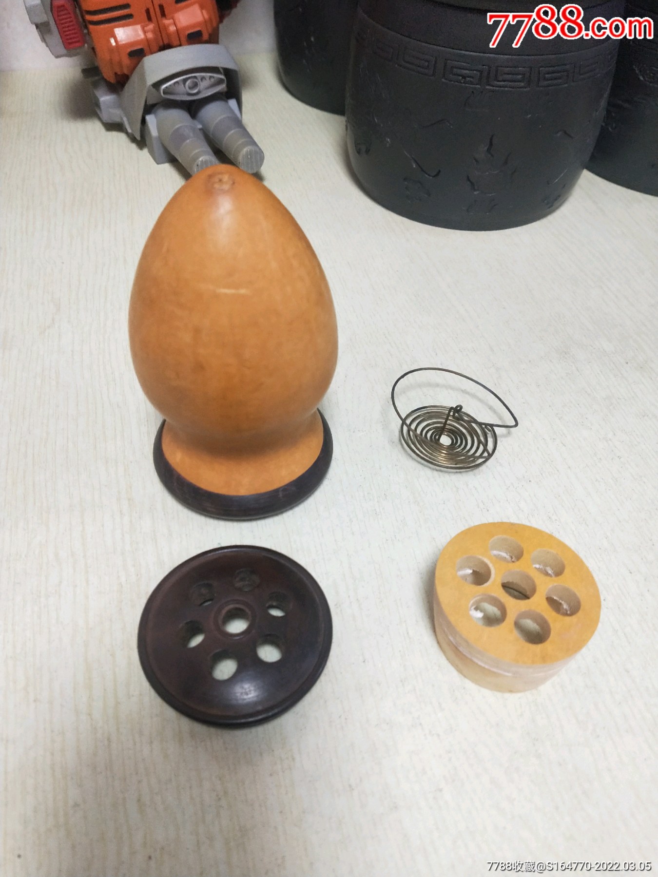 十几年前的纸模鸡心蝈蝈葫芦硬木七孔瓢盖七孔双配带胆簧能养虫