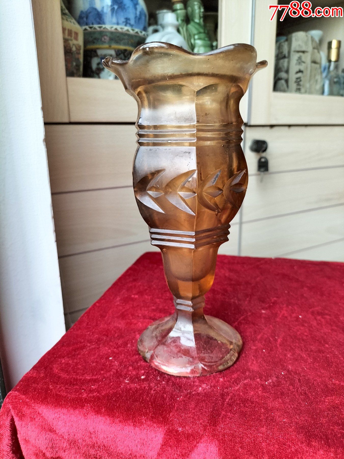 花瓶收藏花式六棱民国时期玻璃花瓶以图为准