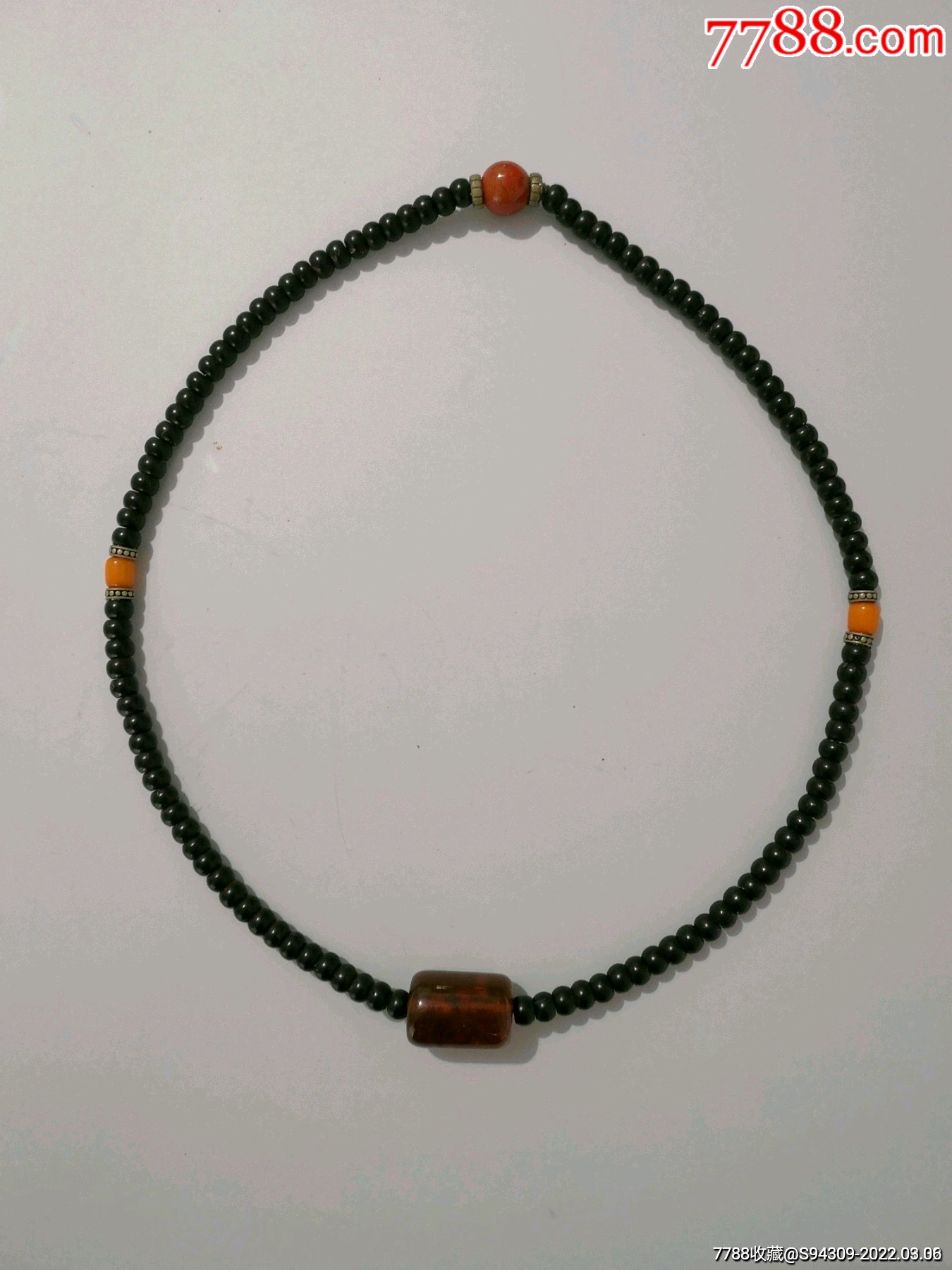 椰蒂串珠琥珀佛头挂件项链