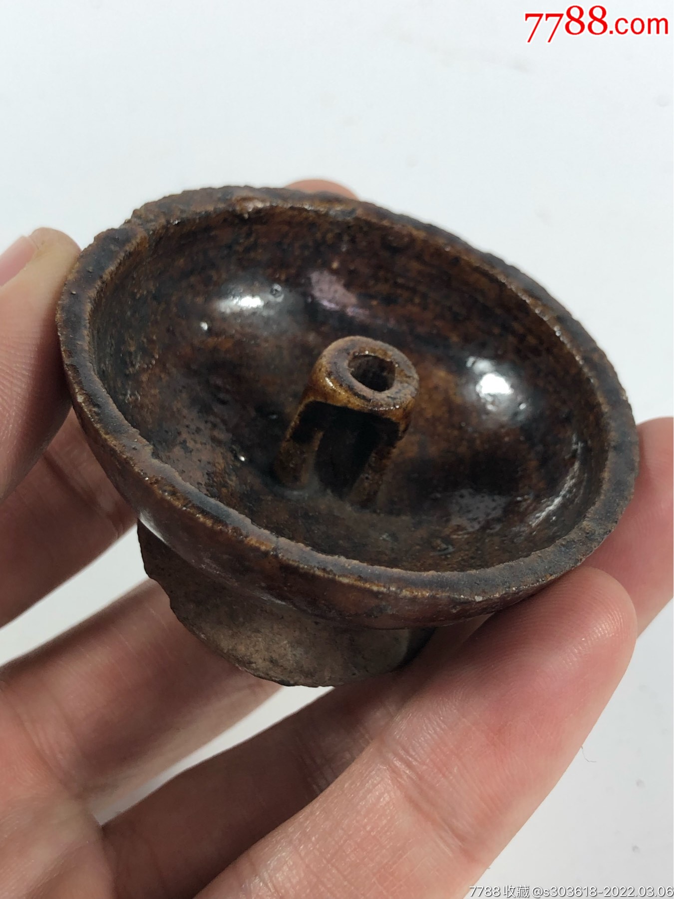 品名清代省油灯