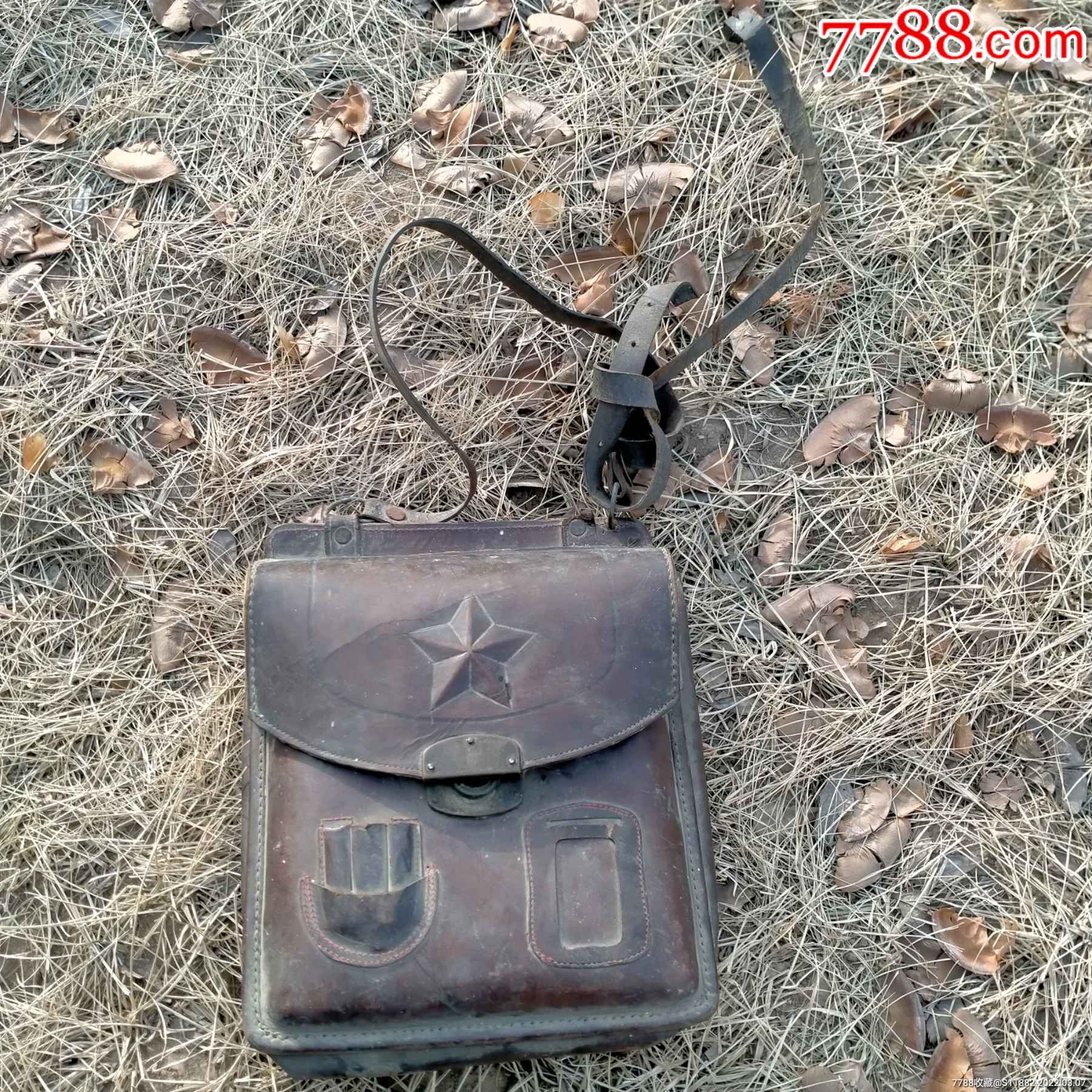 抗战时期胜锠厂制宝剑牌皮包公文包立体五星图案