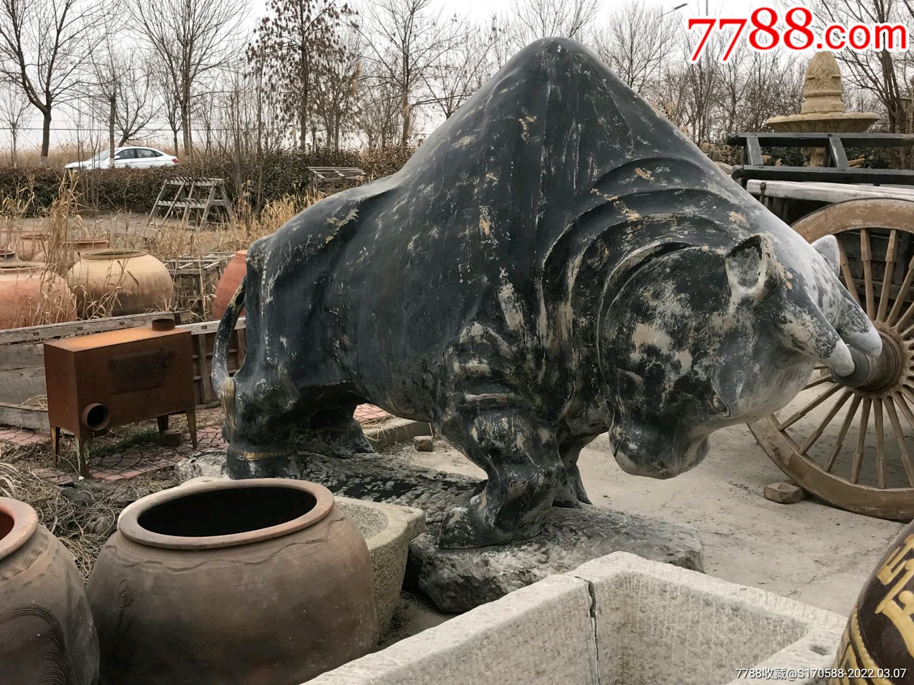 青石石牛寓意牛气冲天长268米宽78厘米高175米