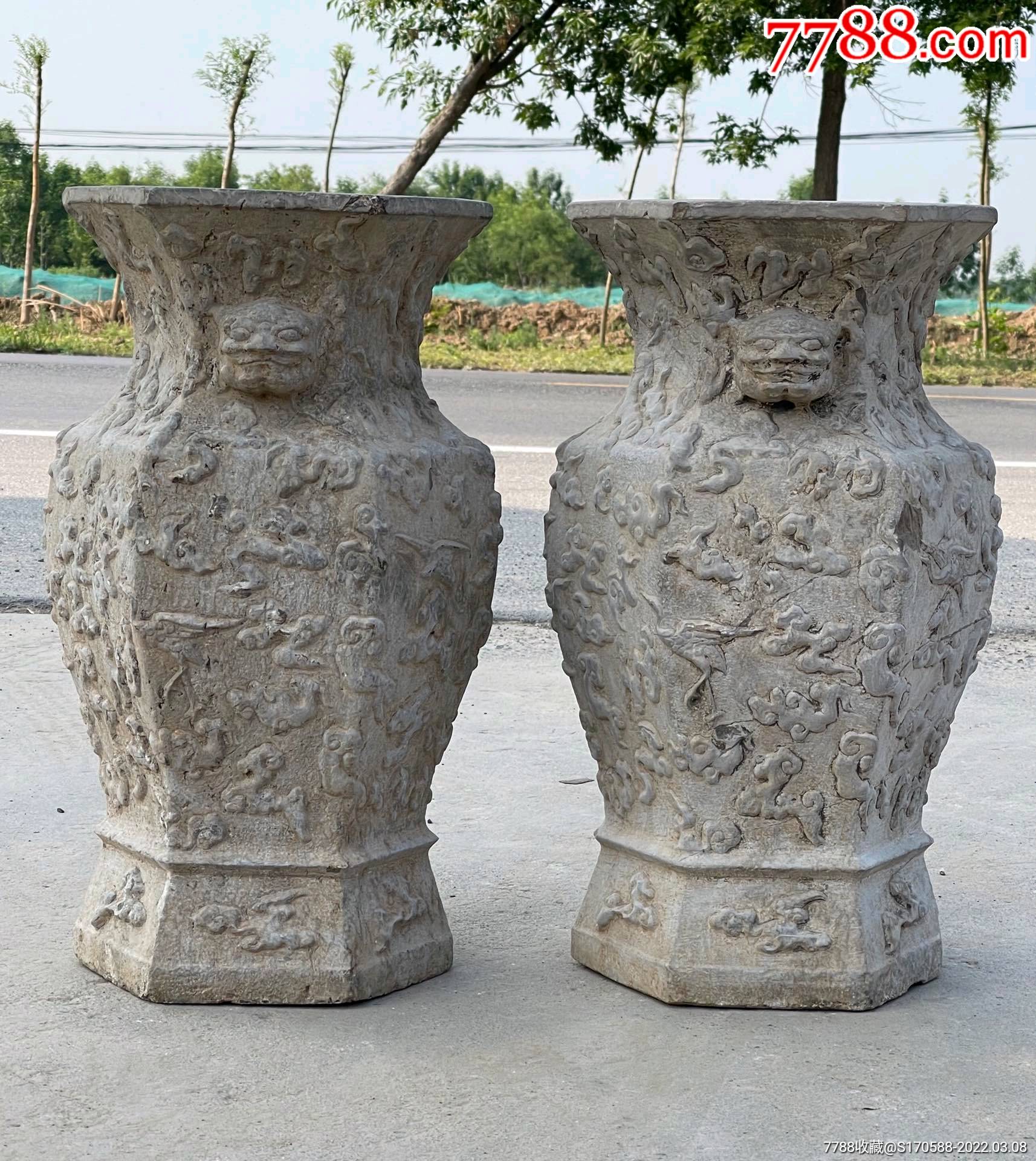 清早期青石花瓶一对满工高浮雕祥云可做花几高端大气全品