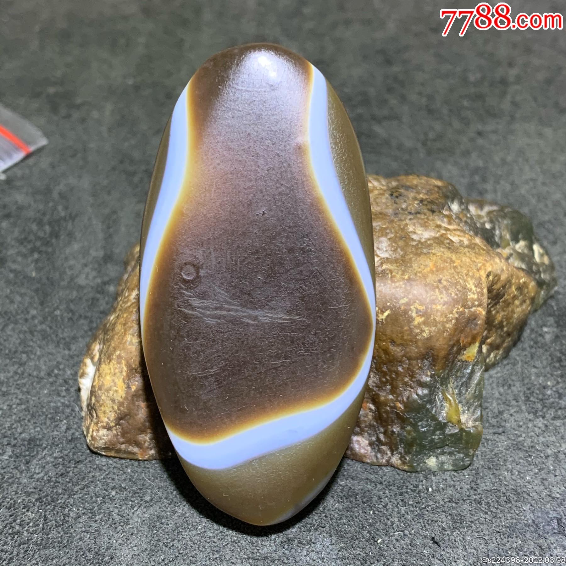 精品风化纹药师玛瑙勒子一颗