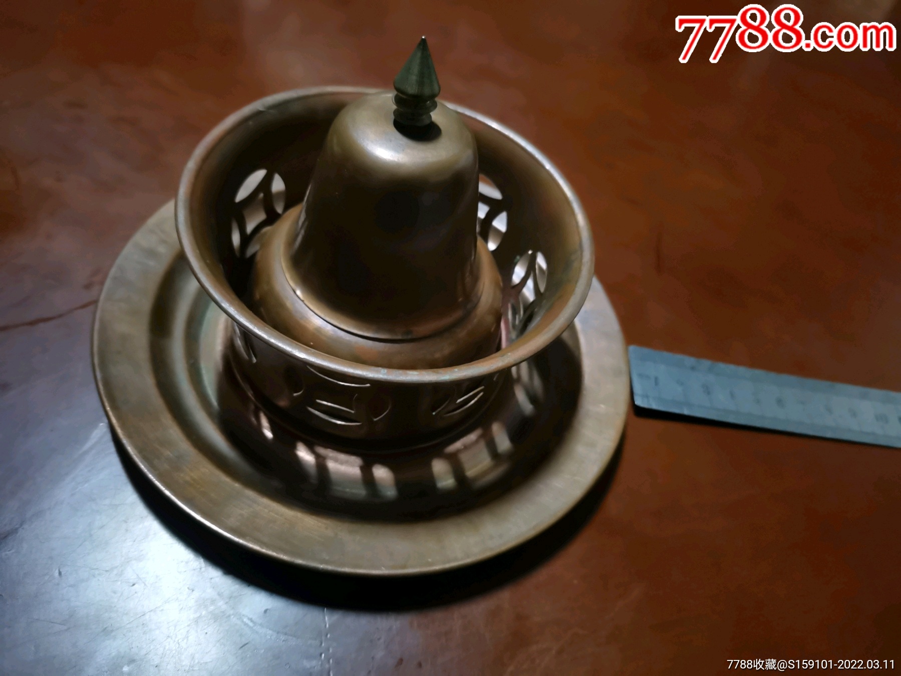 精美红铜煤油灯