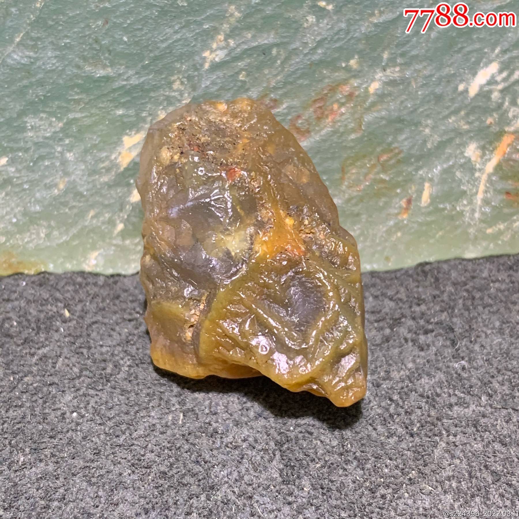 精美戈壁筋脉石小原石一颗