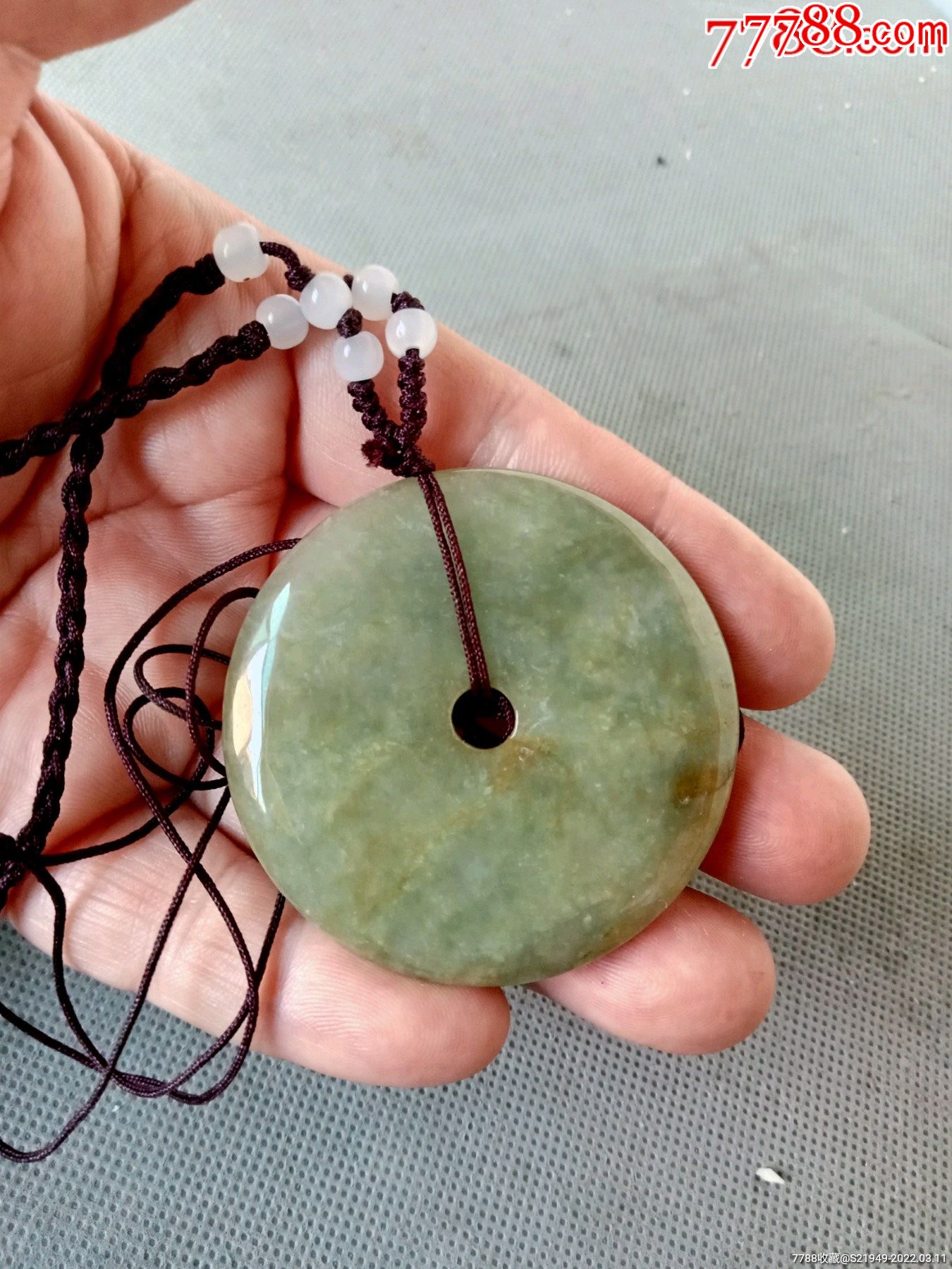 民国早期翡翠a货平安大扣吊坠一件