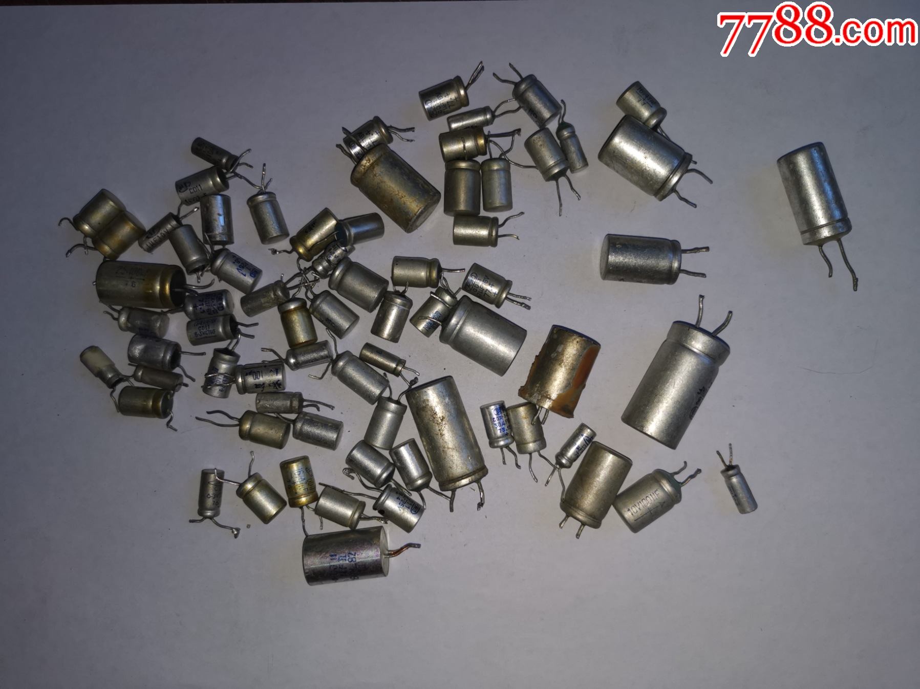 老电解电容一堆