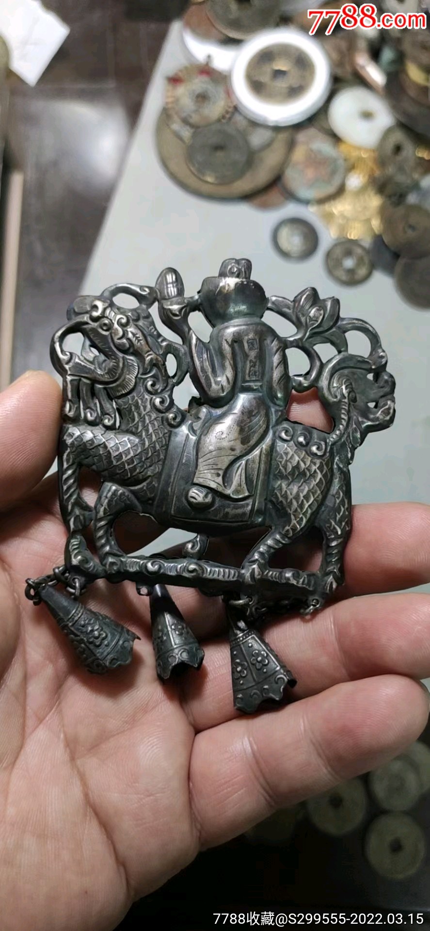 清代麒麟送子银锁如图完整包浆漂亮274克550
