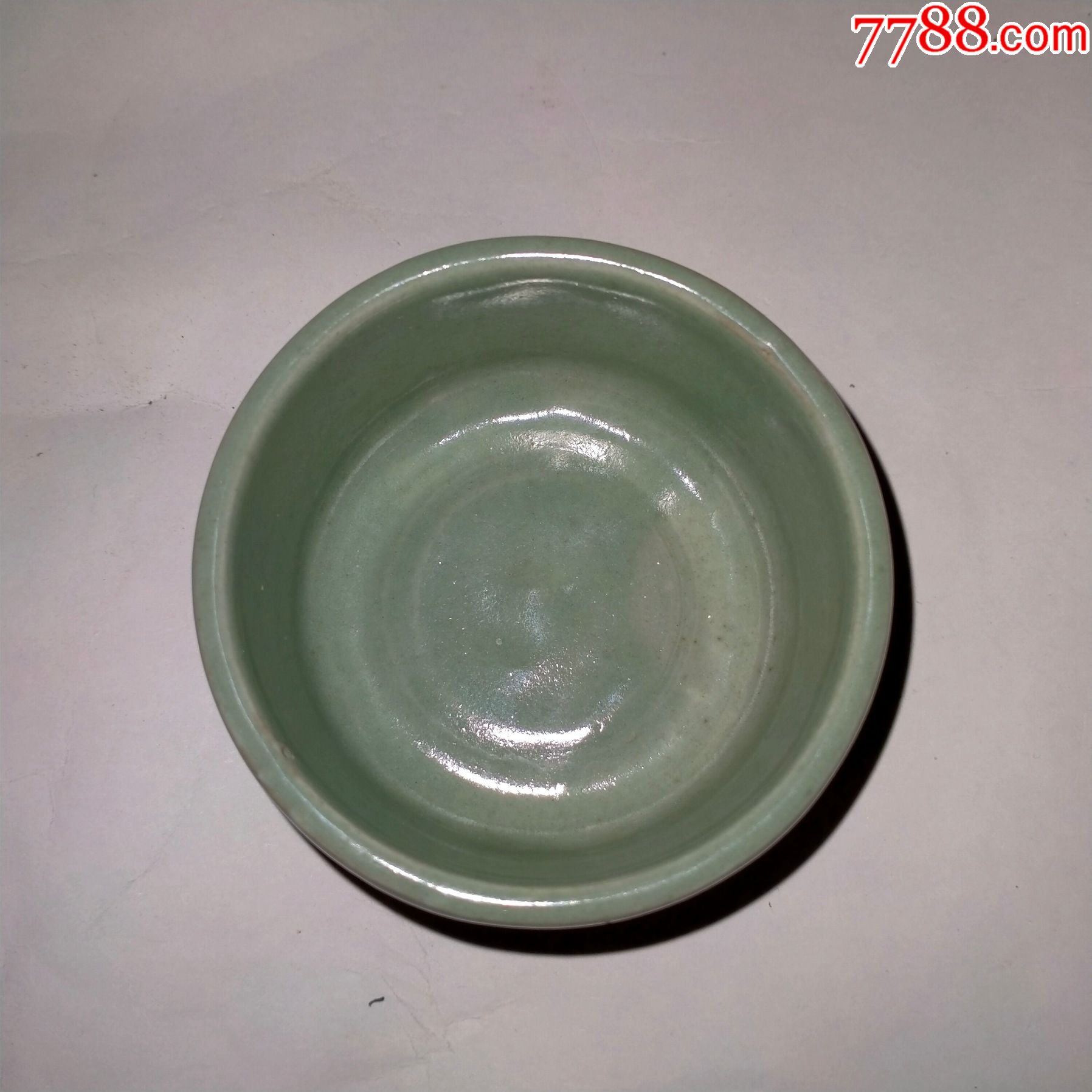 元代龙泉窑青釉吊脚炉型茶盏