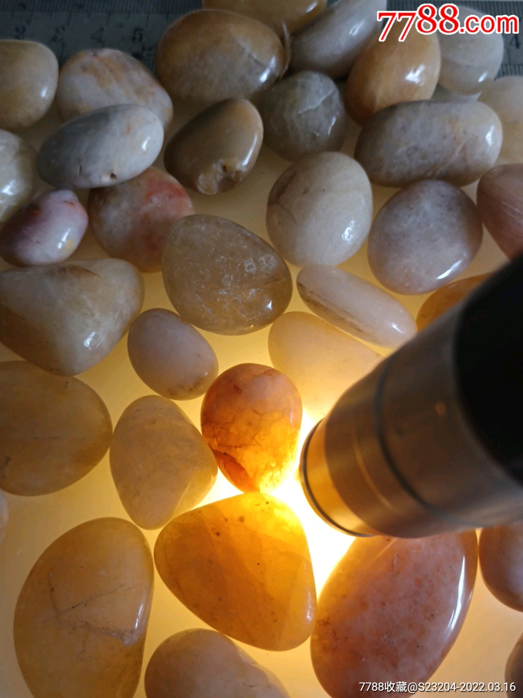 雨花石蛋白石一堆