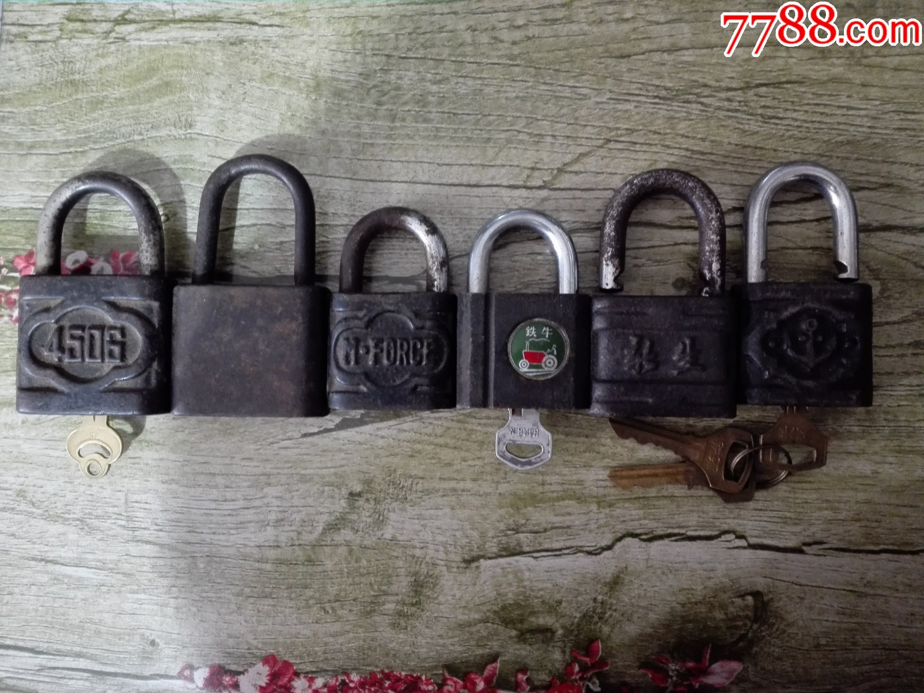 处理50年代各种老铁锁6把-价格:150元-se85950599-铁锁/铁钥匙-零售-7788收藏__收藏热线