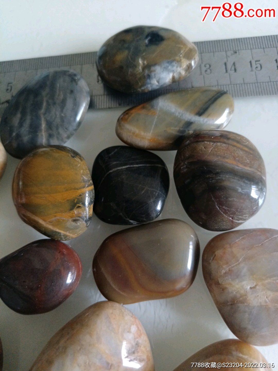 雨花石蛋白石一堆