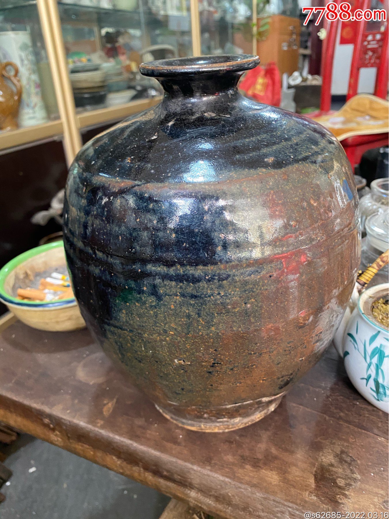 黑釉小口瓶