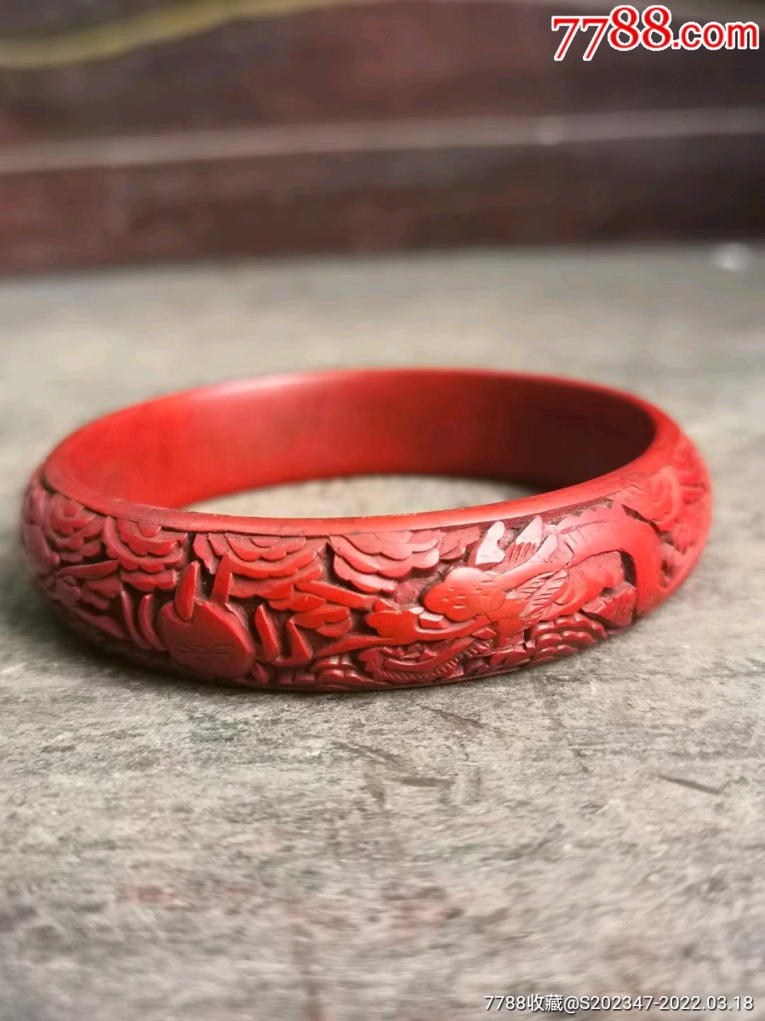 双龙戏珠雕漆剔红手镯刀工犀利手镯非常罕见内直径67内侧有处老补漆